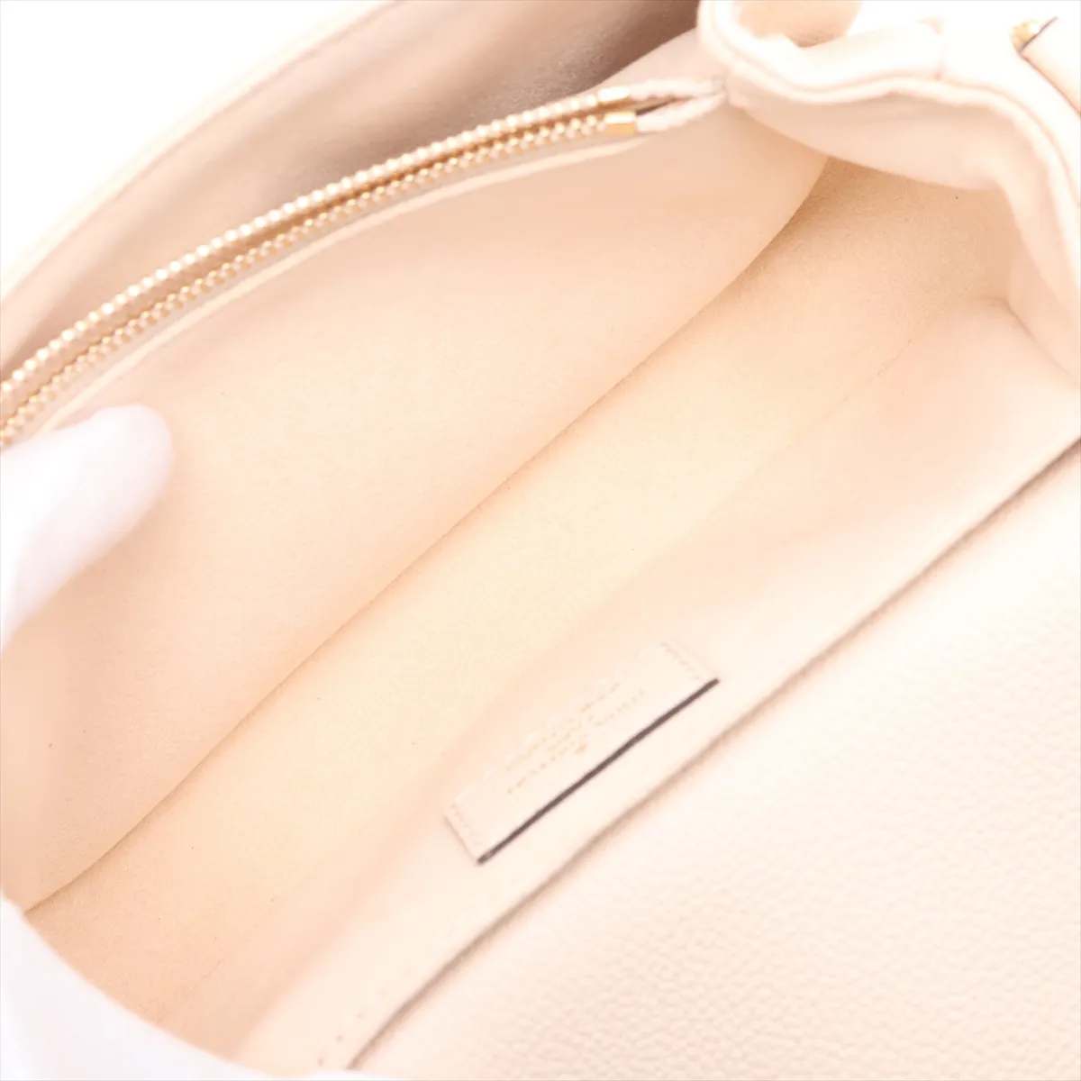 Monogram Empreinte Pochette Métis EW M22942 Beige — view 8