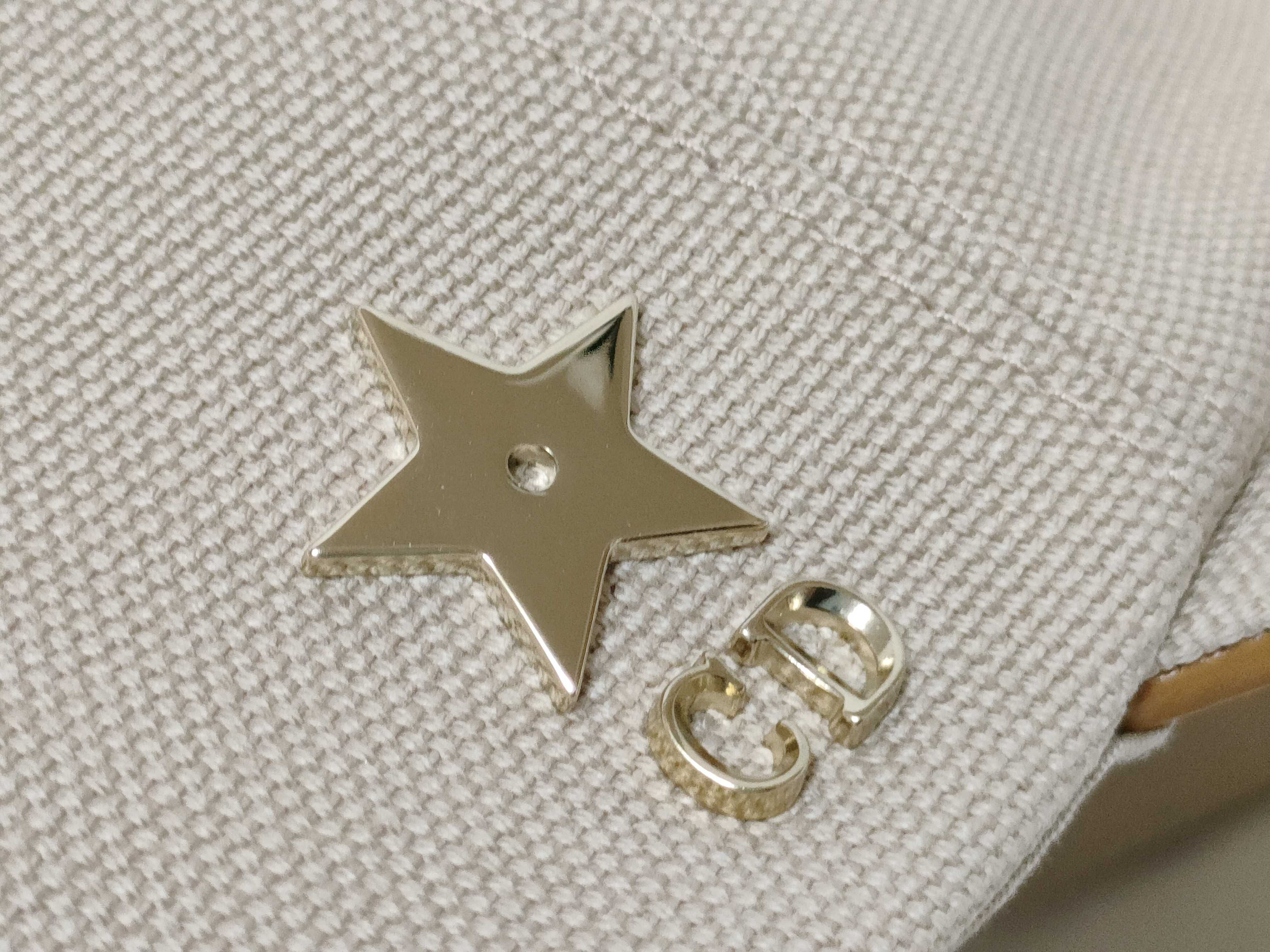 cap and other accessories — view 11