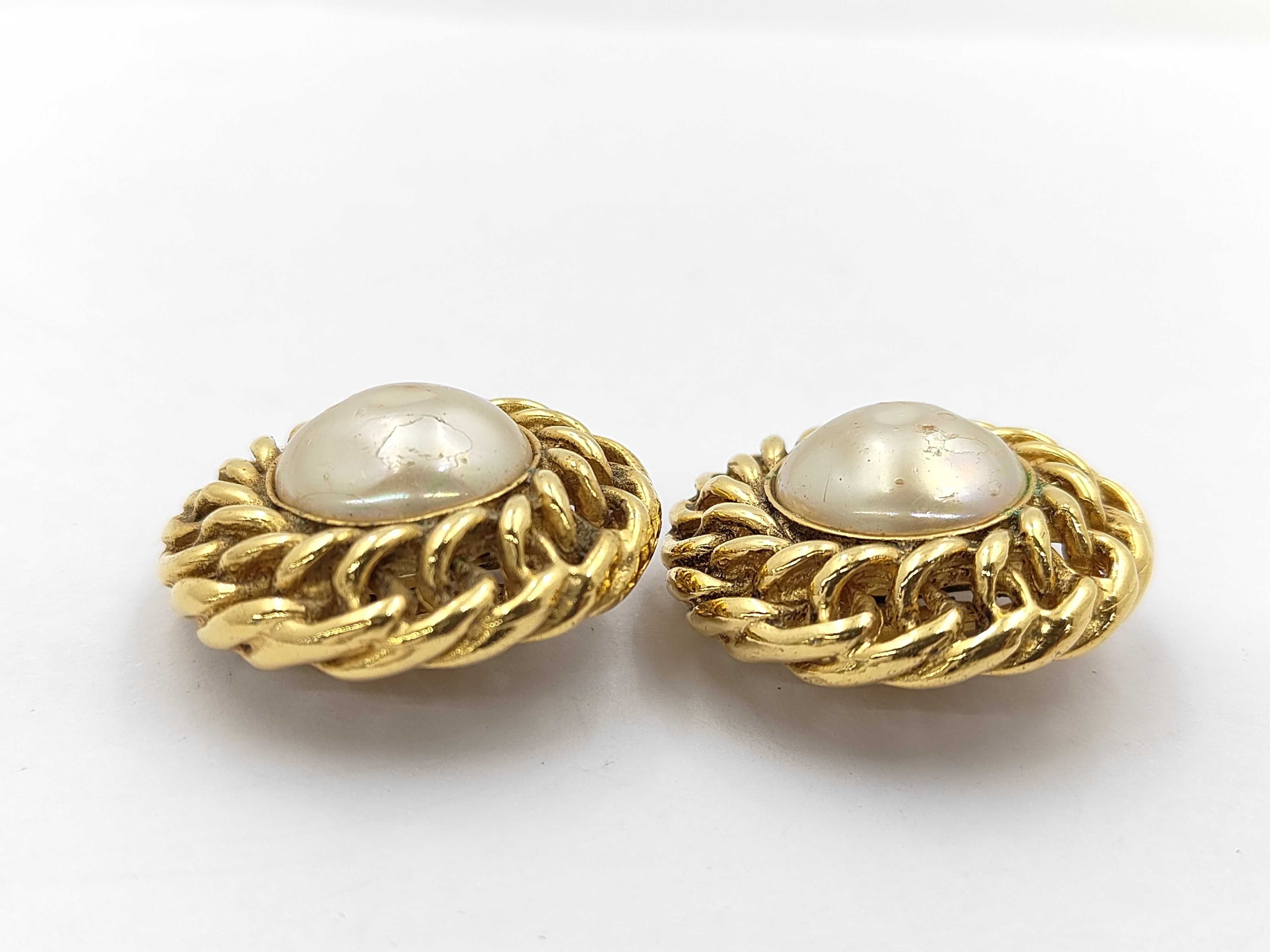 earrings — view 3
