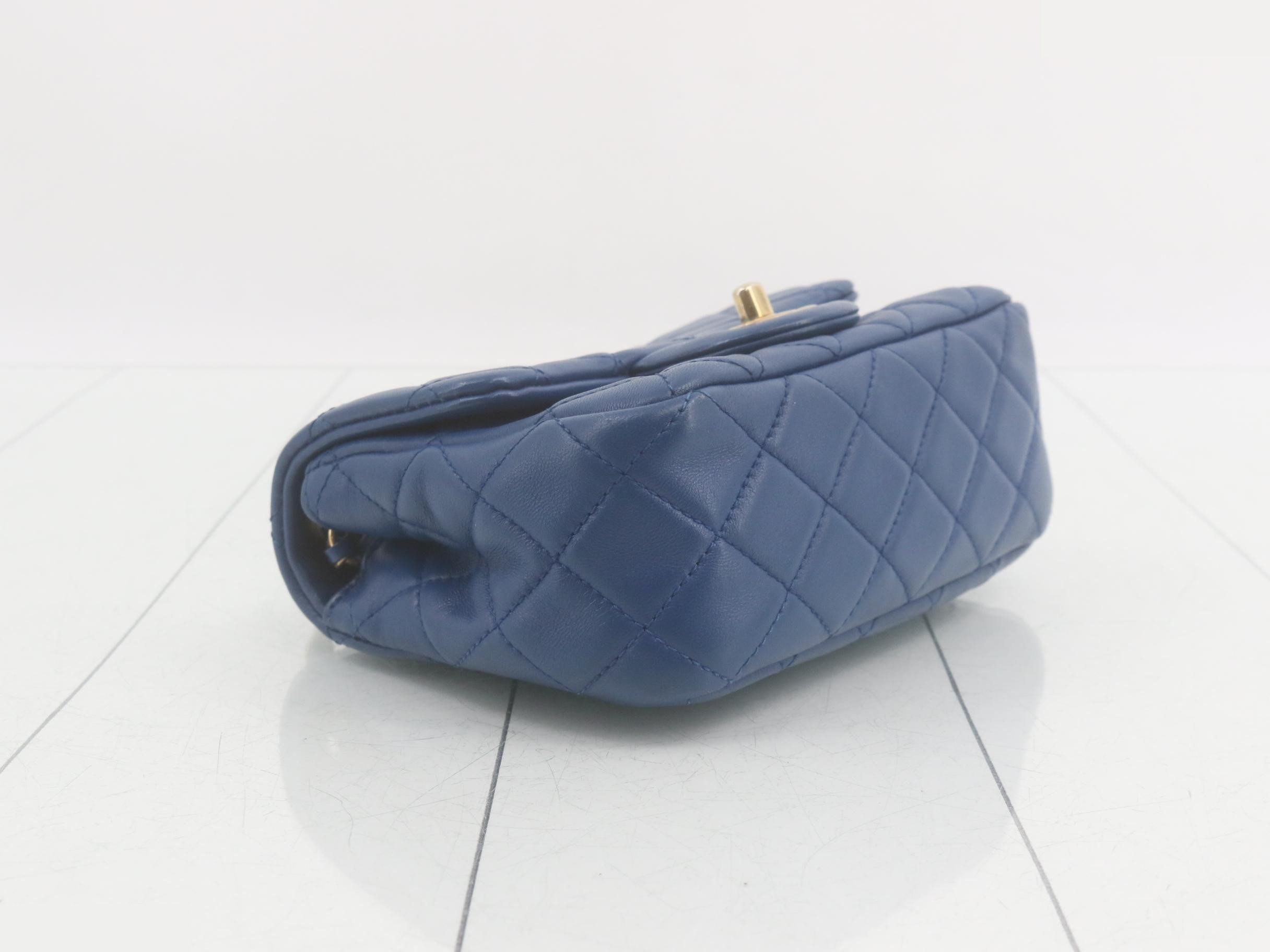 Matelassé lambskin chain shoulder bag, blue — view 5