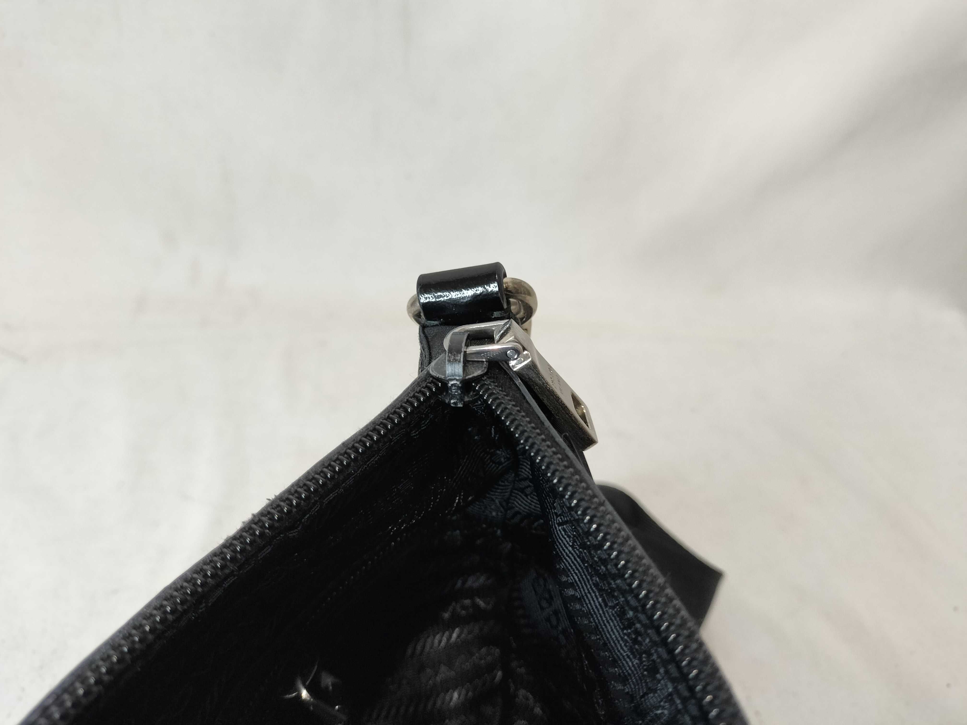 Nylon Shoulder Bag (No Gusset) - Black — view 13