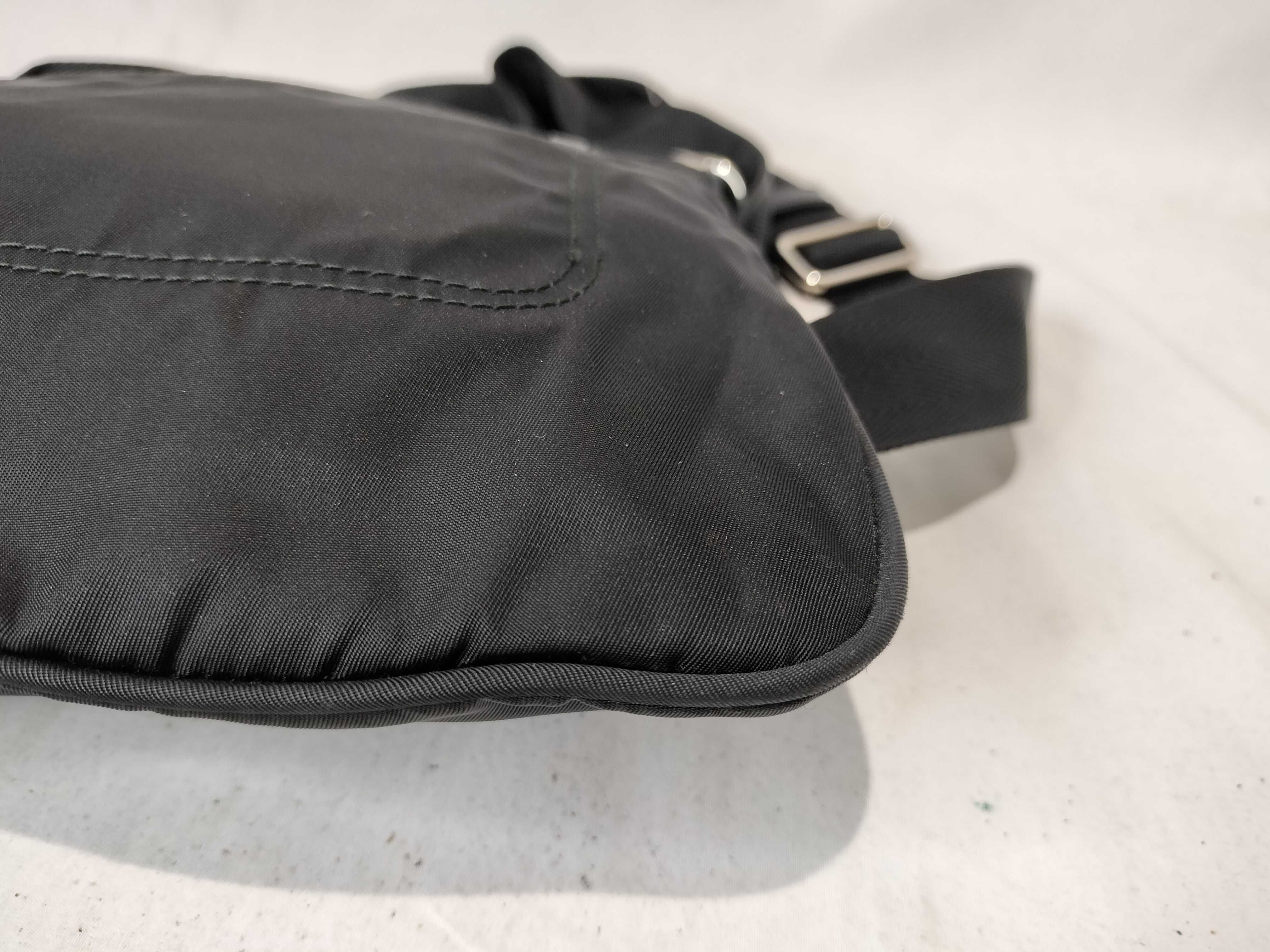Nylon Shoulder Bag (No Gusset) - Black — view 7