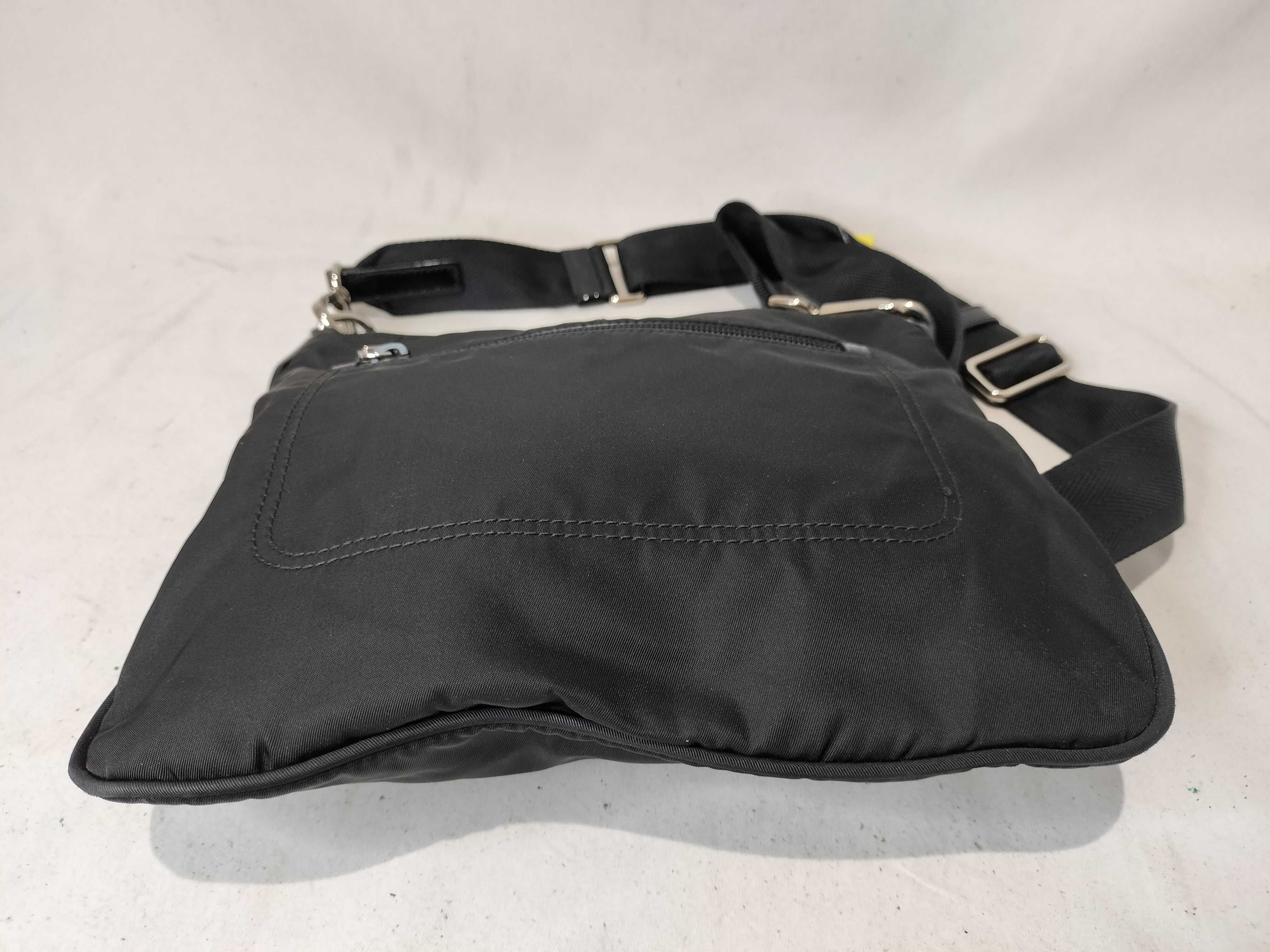 Nylon Shoulder Bag (No Gusset) - Black — view 8