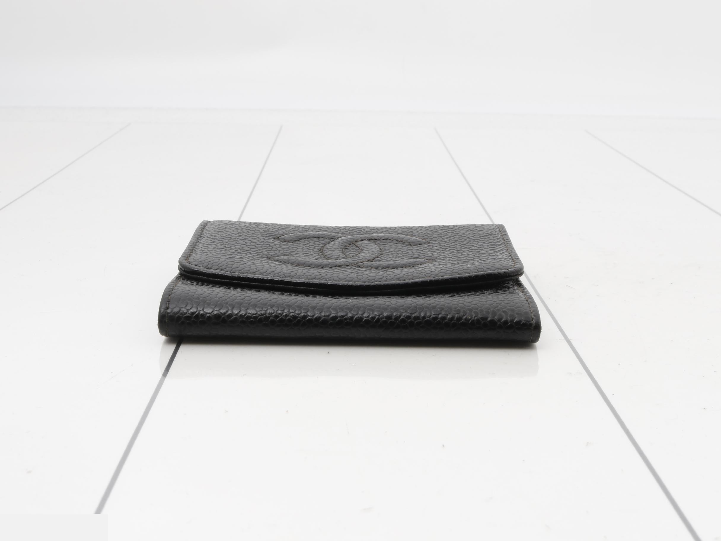 Caviar Skin Compact Wallet — view 3