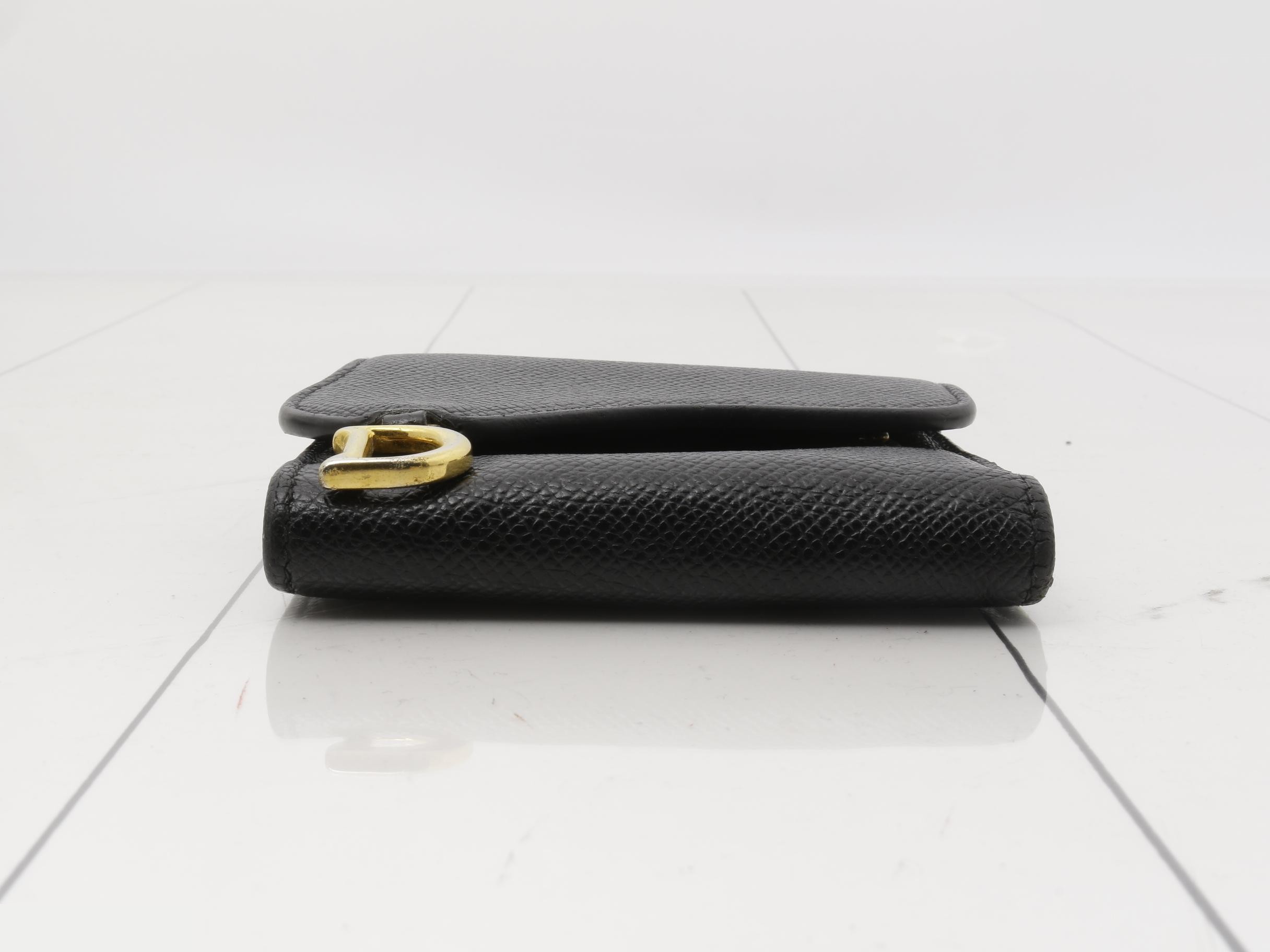 wallet — view 3