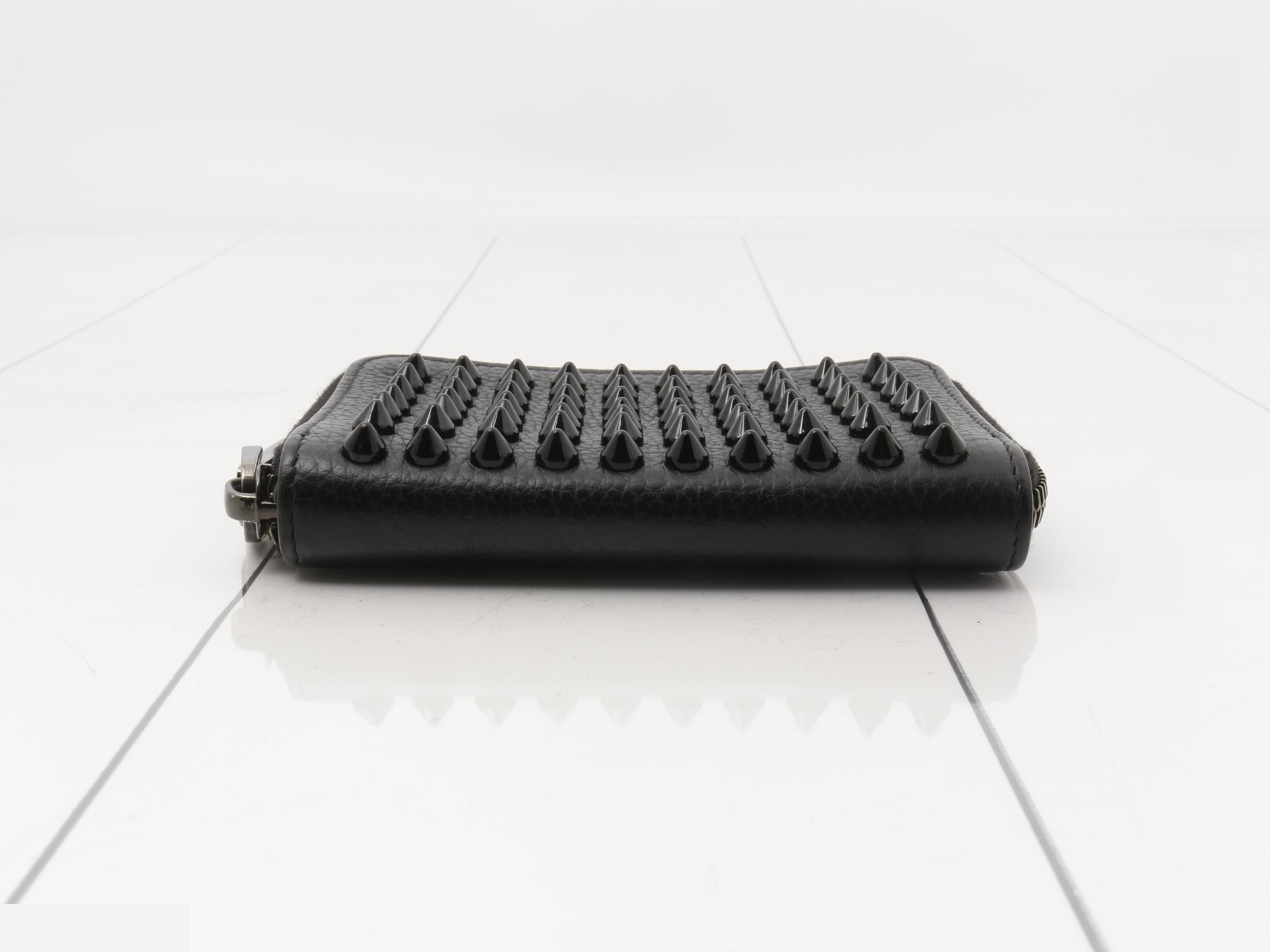 Other lines: Bags and Wallets — view 3