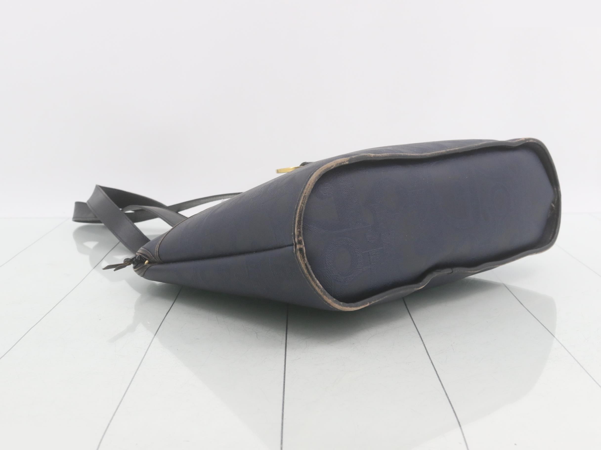 handbag — view 5