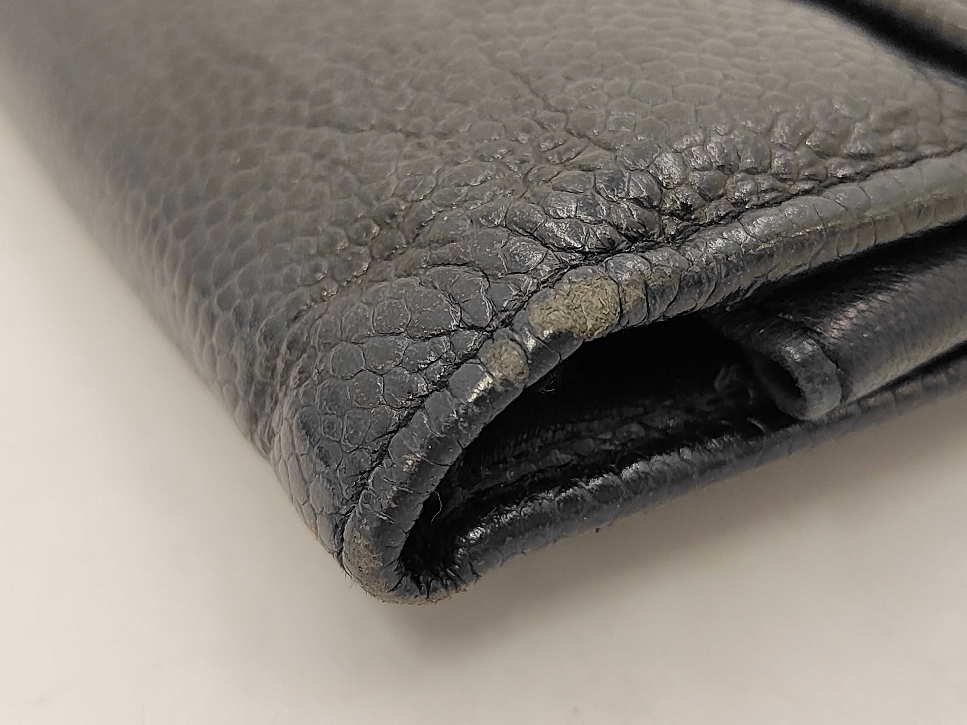 wallet — view 4
