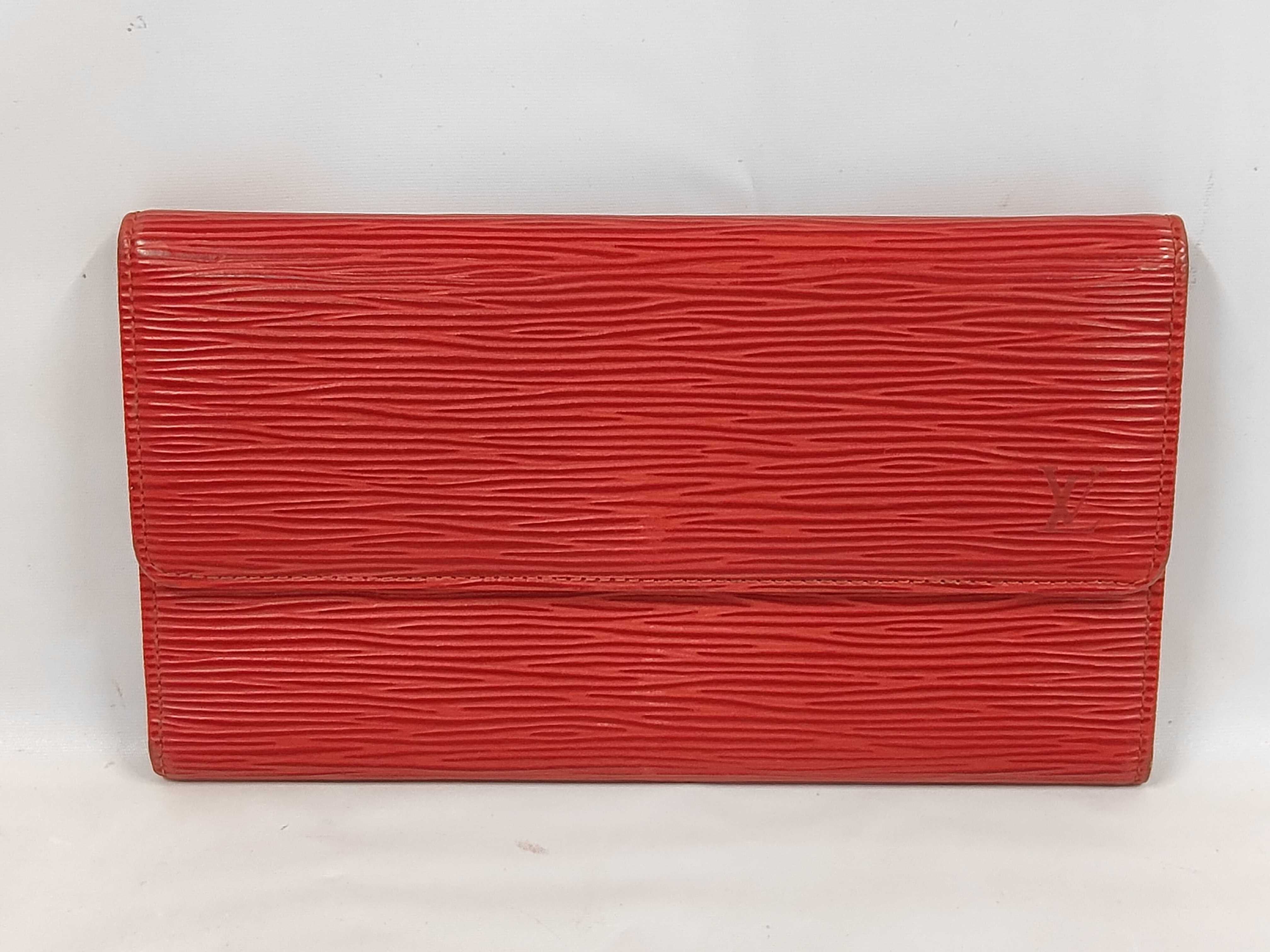Epi / Epi / Portefeuille International / M63387 / CA0956 / Long Wallet / Leather Wallet