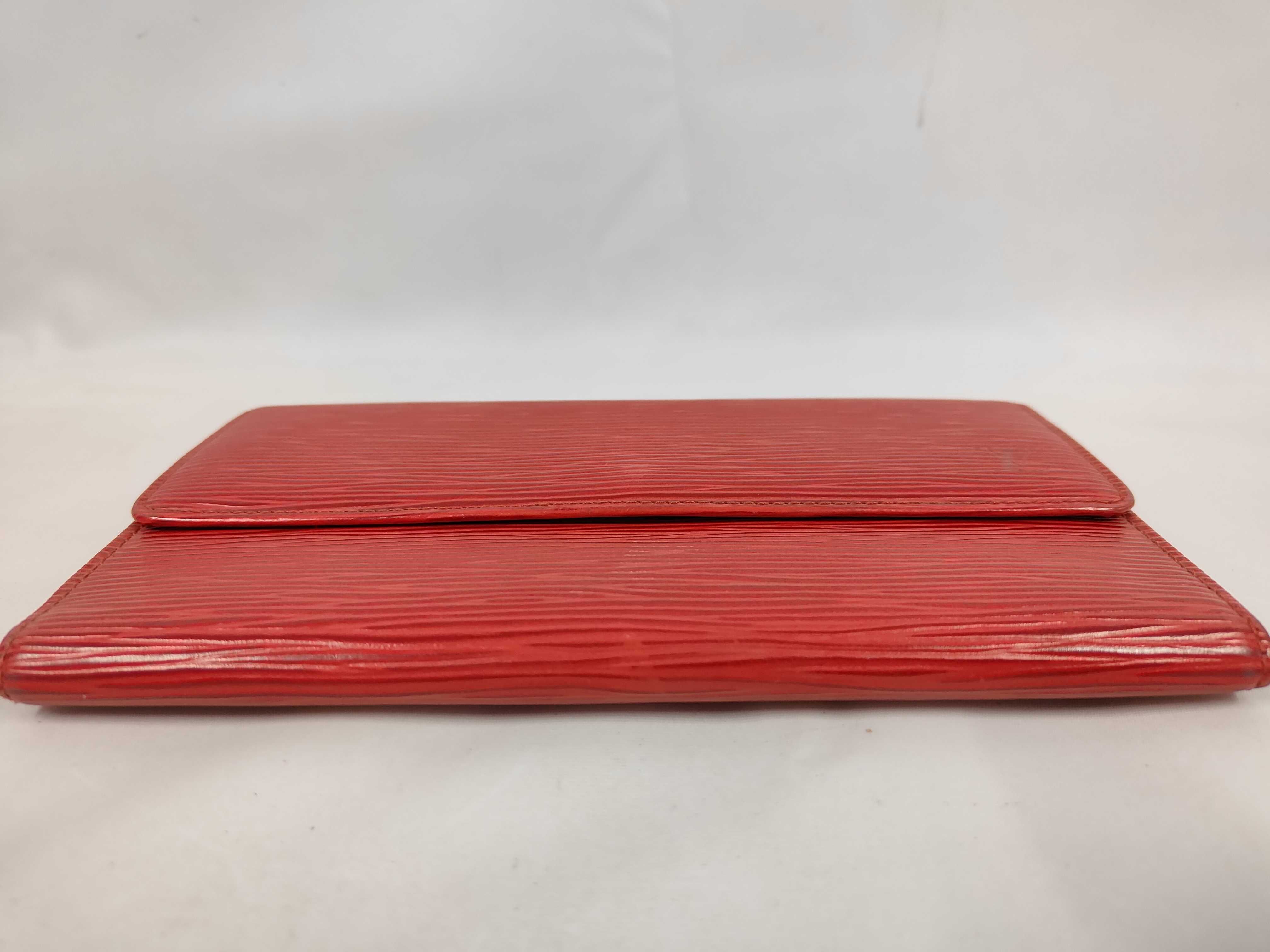 Epi / Epi / Portefeuille International / M63387 / CA0956 / Long Wallet / Leather Wallet — view 4