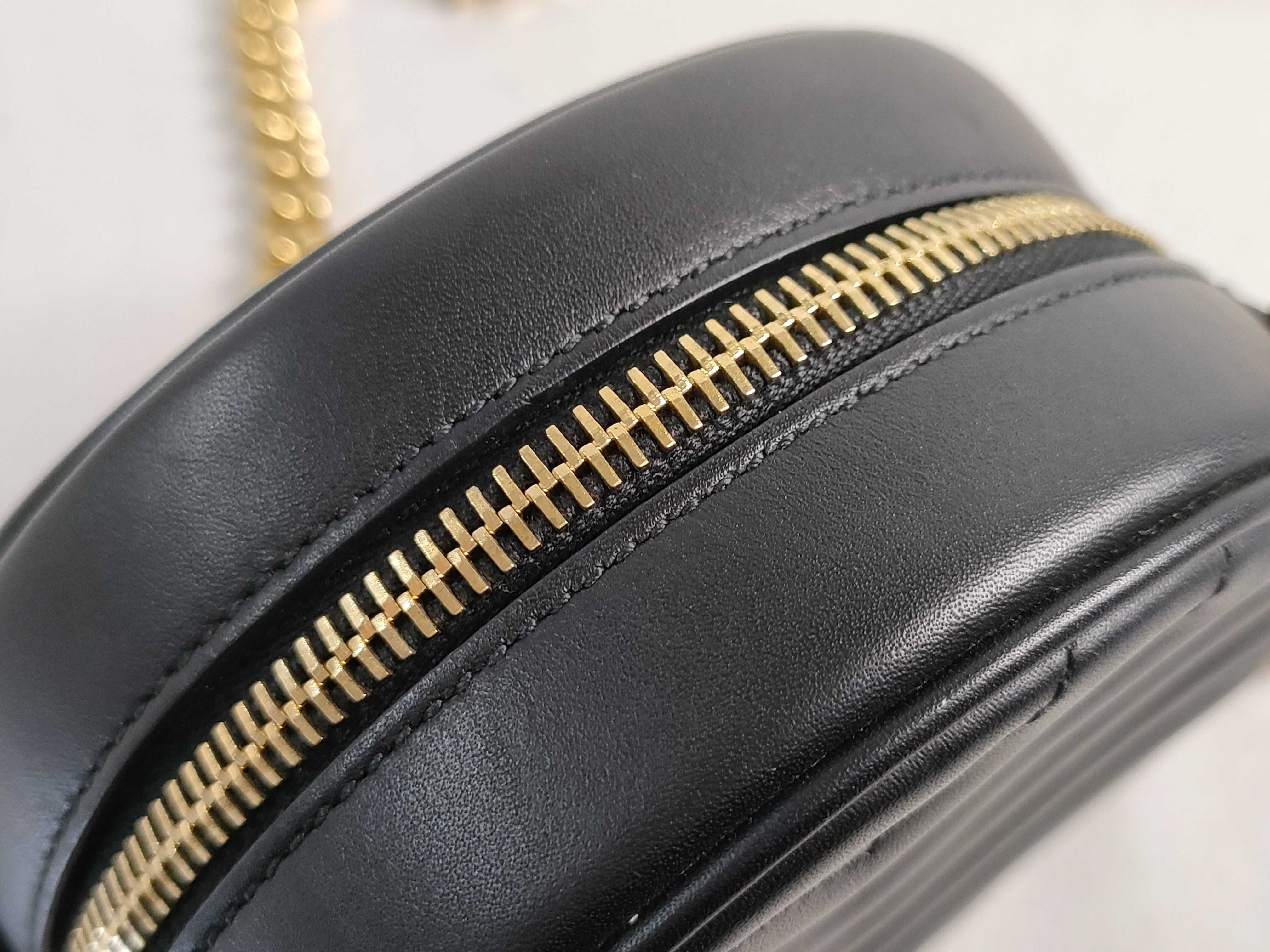 Cassandra Chain Shoulder Bag — view 8