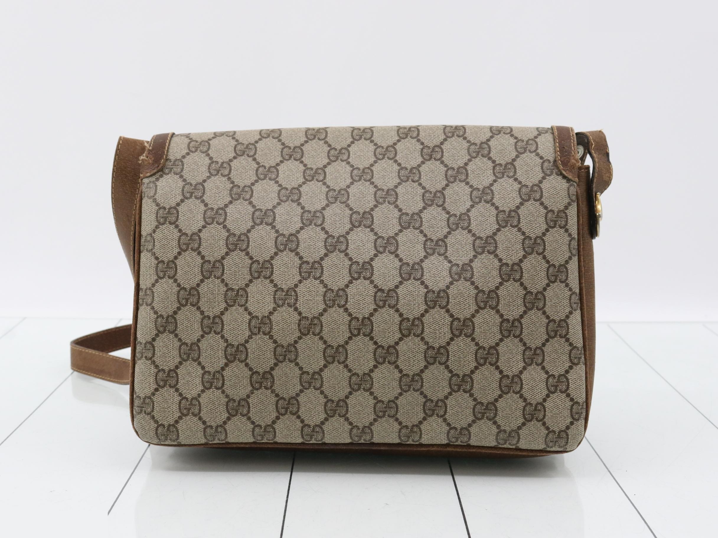GG Supreme Shoulder Bag — view 2
