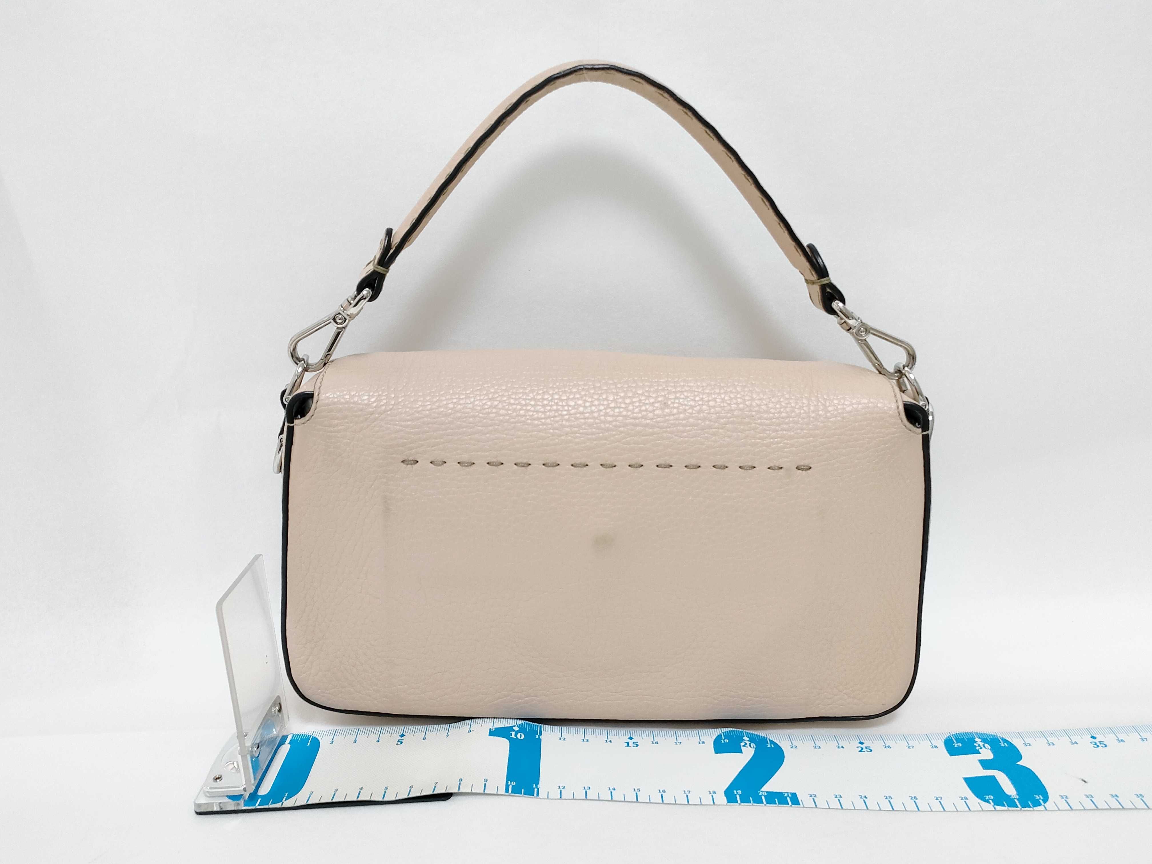 Mamma Fendi Selleria Mamma Bucket Leather 2-Way Shoulder Bag Pink Beige 8BR600 (Shoulder strap missing) — view 2