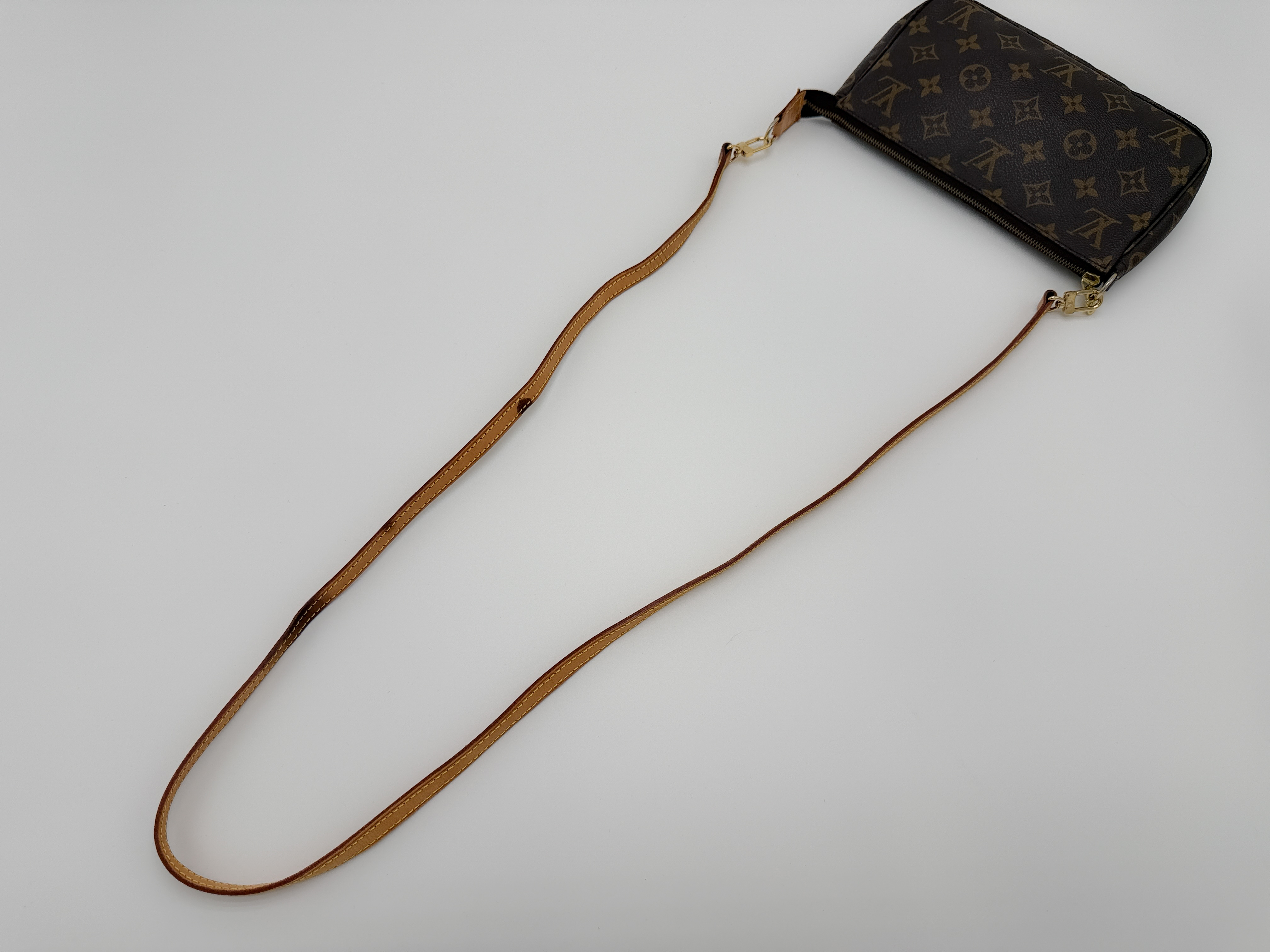 Monogram M40712 Pochette Accessoires with Long Strap VI0919 Pouch — view 3