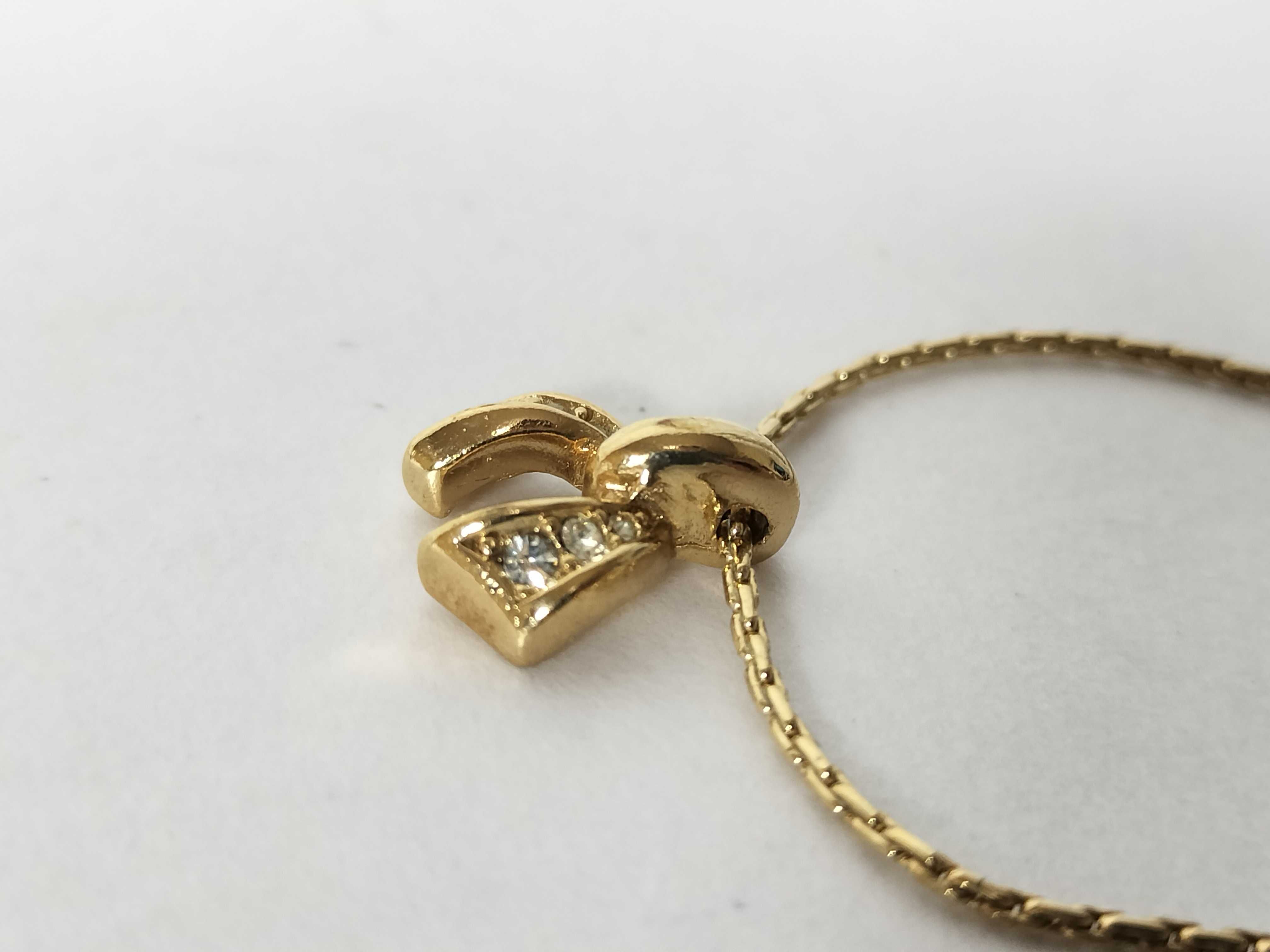 necklace — view 3