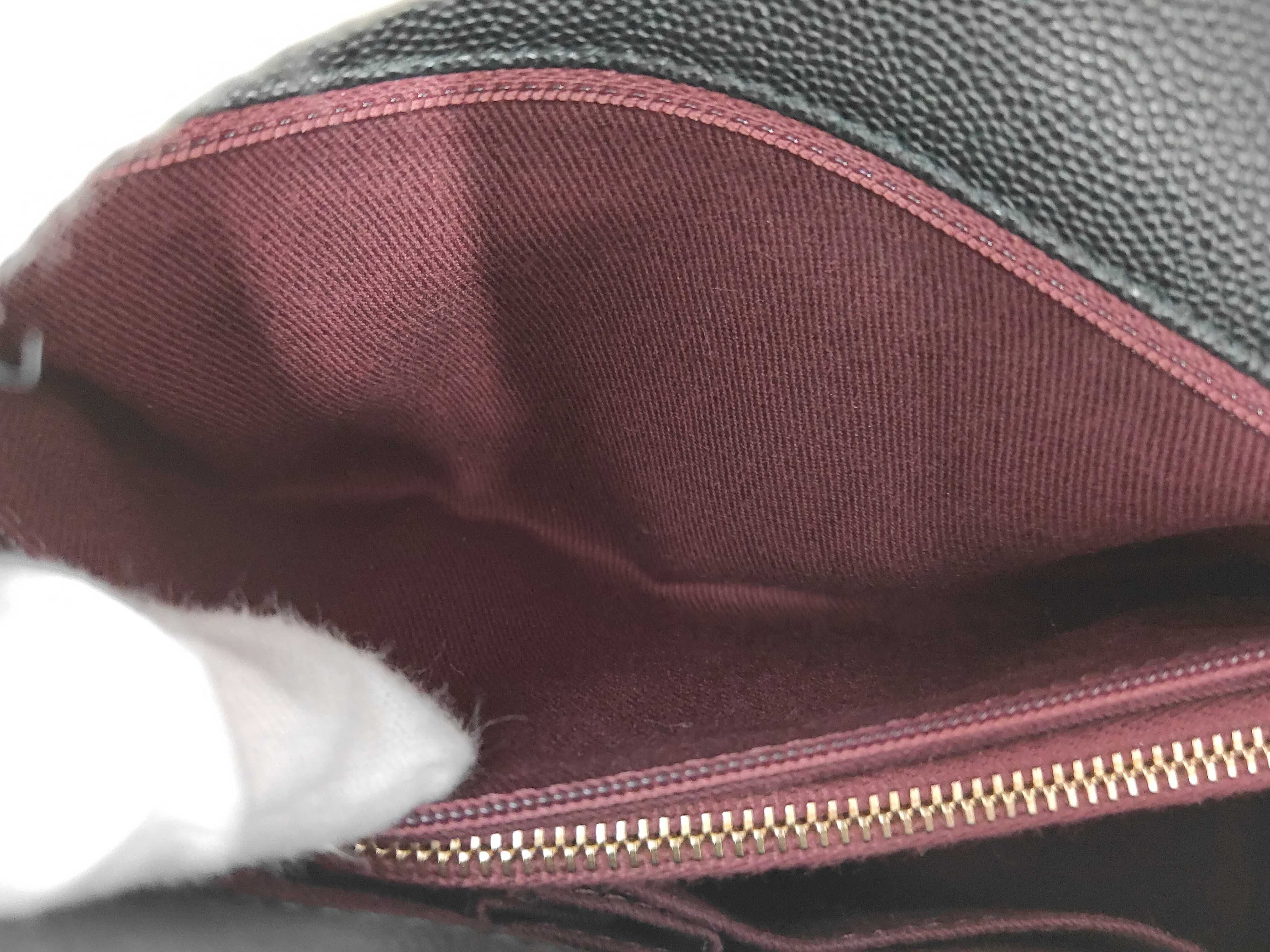 Matelassé Caviar Skin Top Handle Handbag (Serial Number 25) — view 11