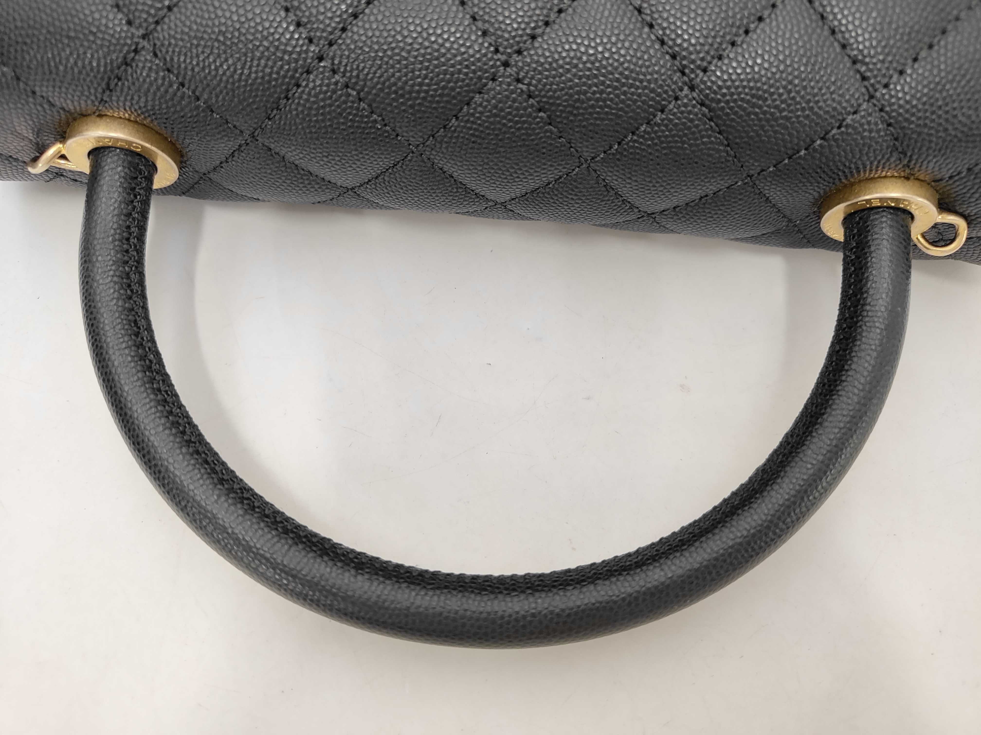 Matelassé Caviar Skin Top Handle Handbag (Serial Number 25) — view 5