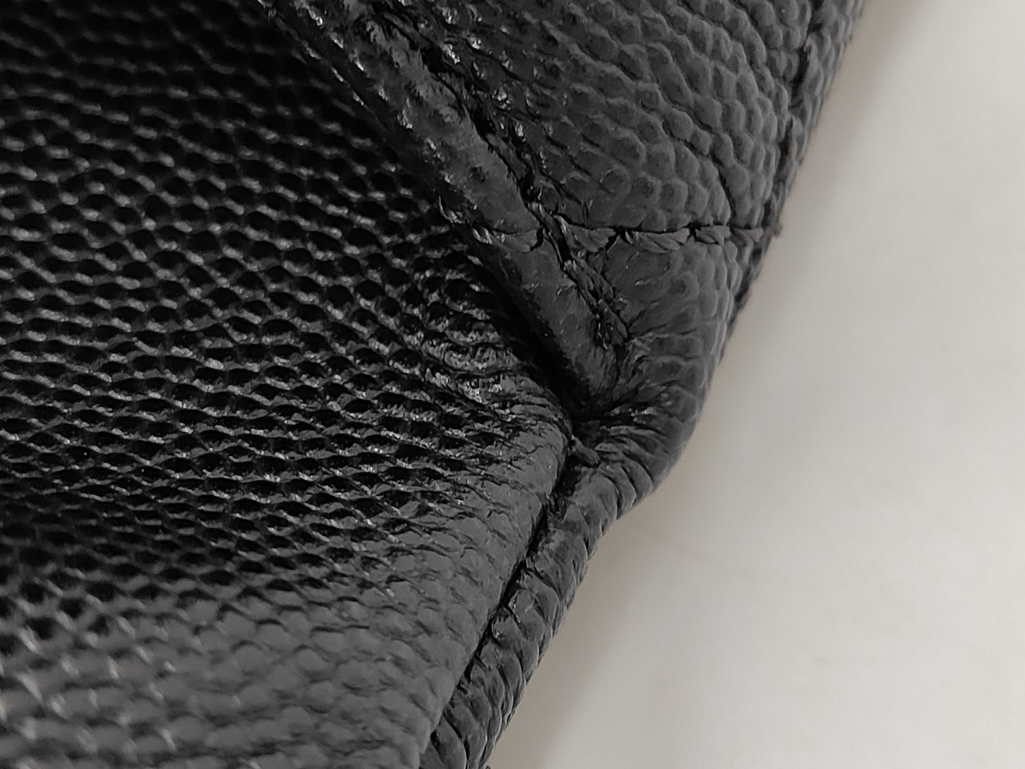 Matelassé Caviar Skin Top Handle Handbag (Serial Number 25) — view 9