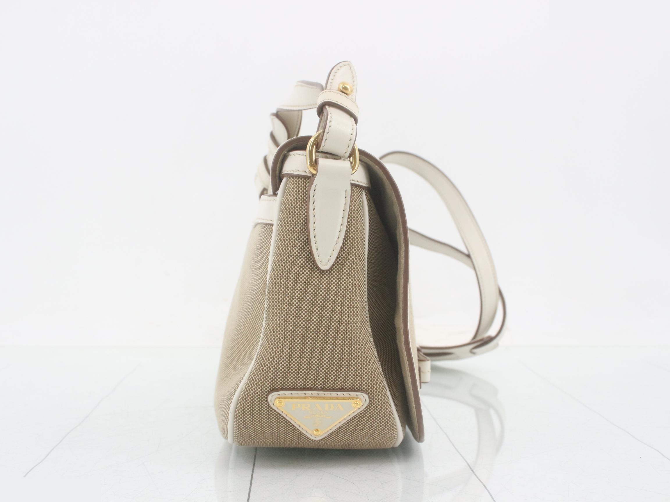 Other lines: Bags & Shoulder Bags, Logo Jacquard, Ribbon, Beige — view 4