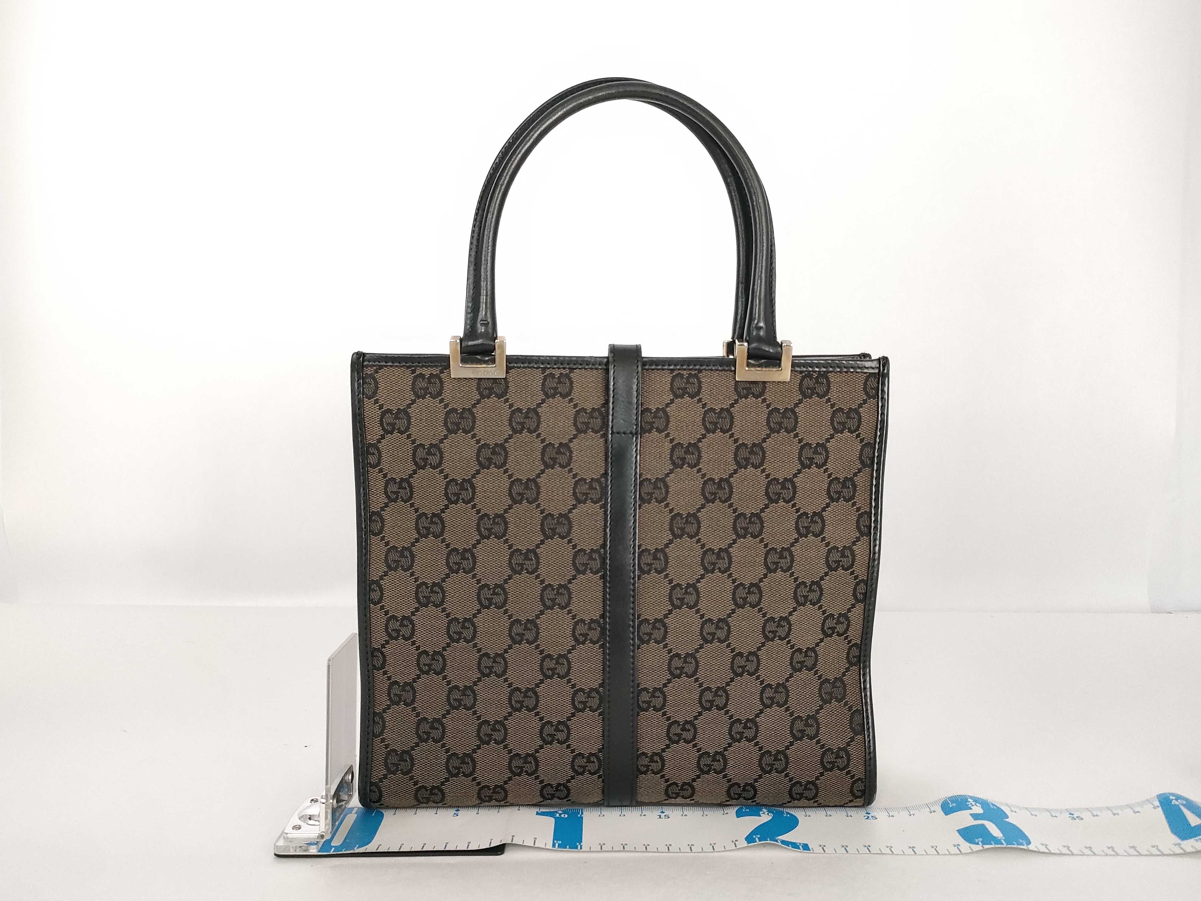 GG Canvas Gucci Shoulder Handbag — view 2