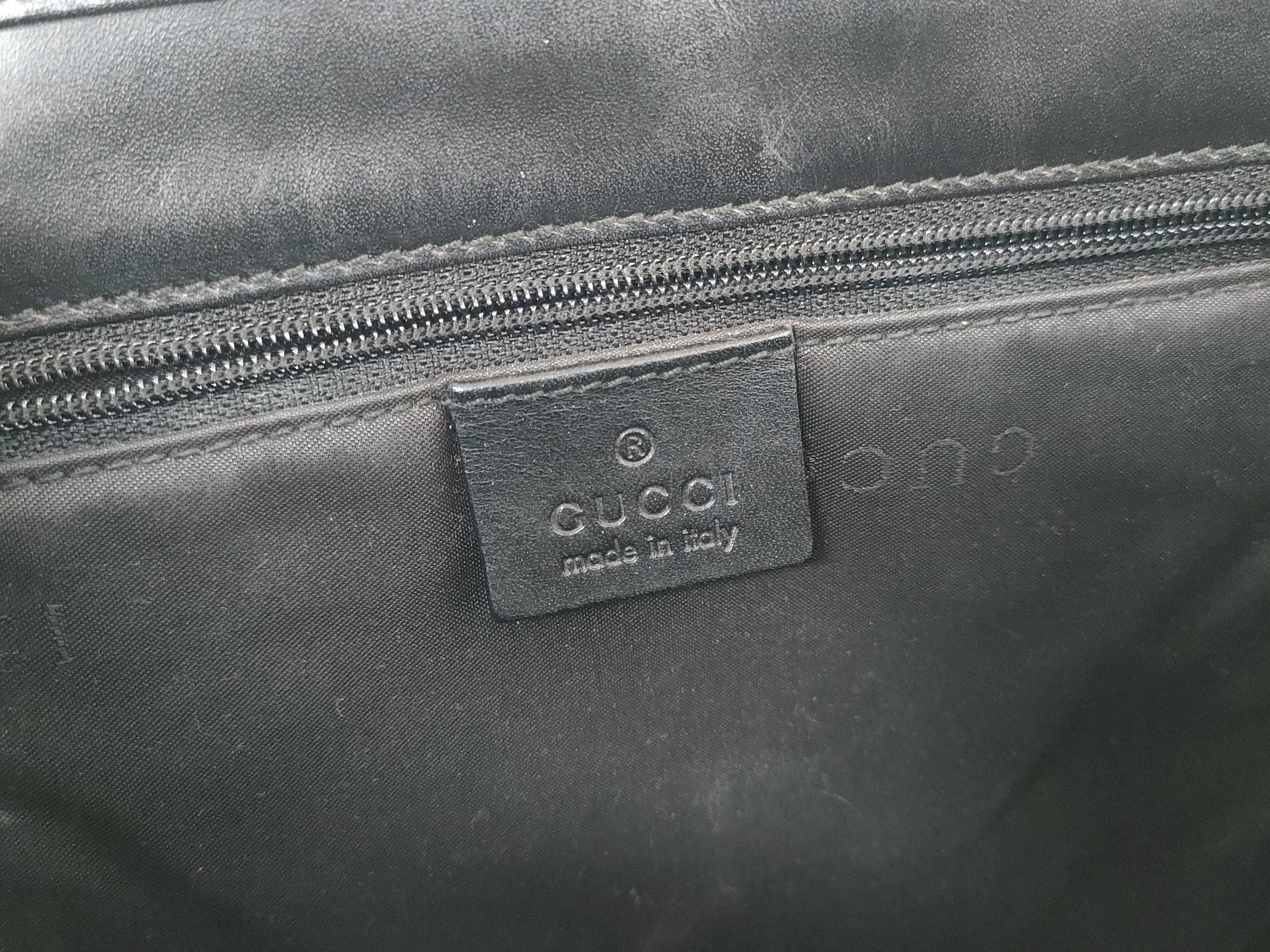 GG Canvas Gucci Shoulder Handbag — view 13