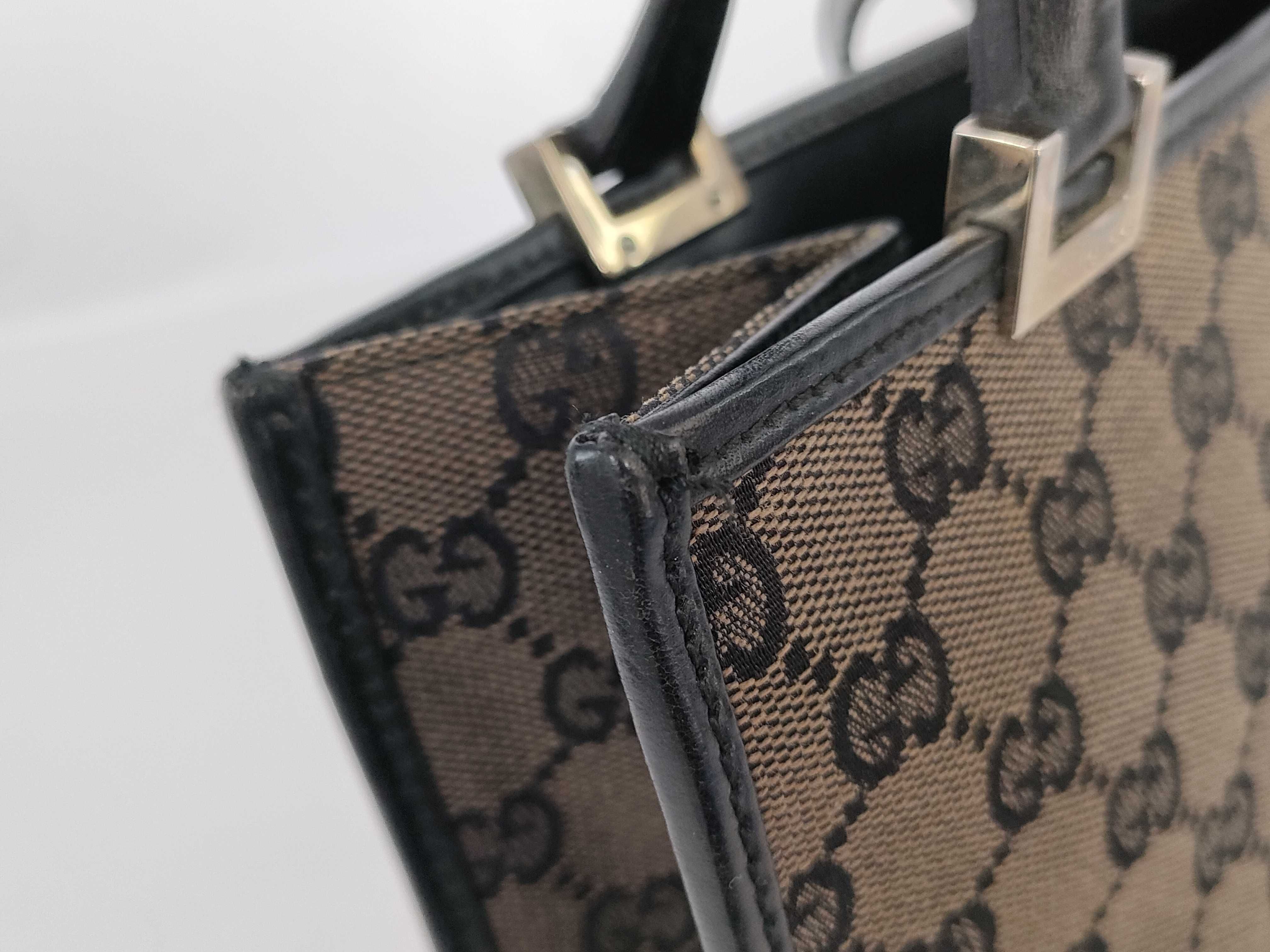 GG Canvas Gucci Shoulder Handbag — view 15