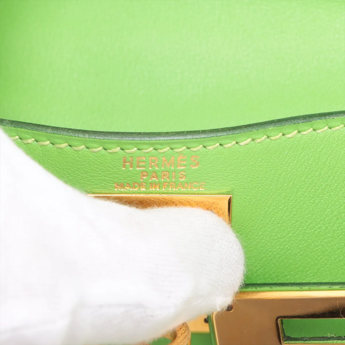 [Individually packaged] Hermes Kelly 28 Retourne Veau Gulliver Apple Green Gold Hardware A: 1997 — view 12