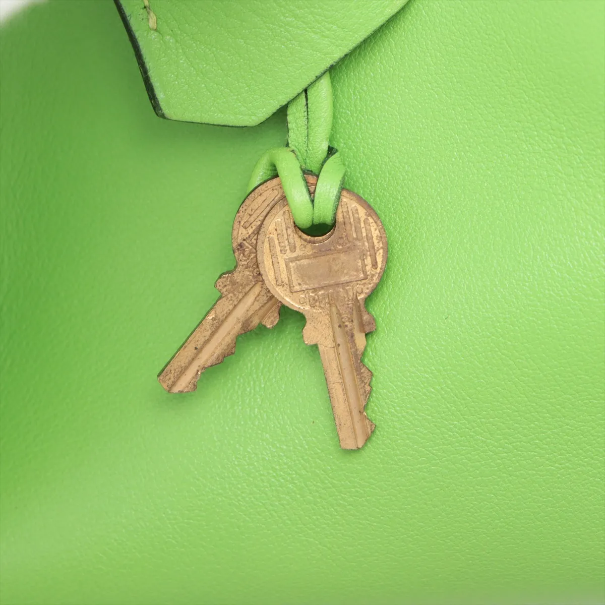 [Individually packaged] Hermes Kelly 28 Retourne Veau Gulliver Apple Green Gold Hardware A: 1997 — view 13