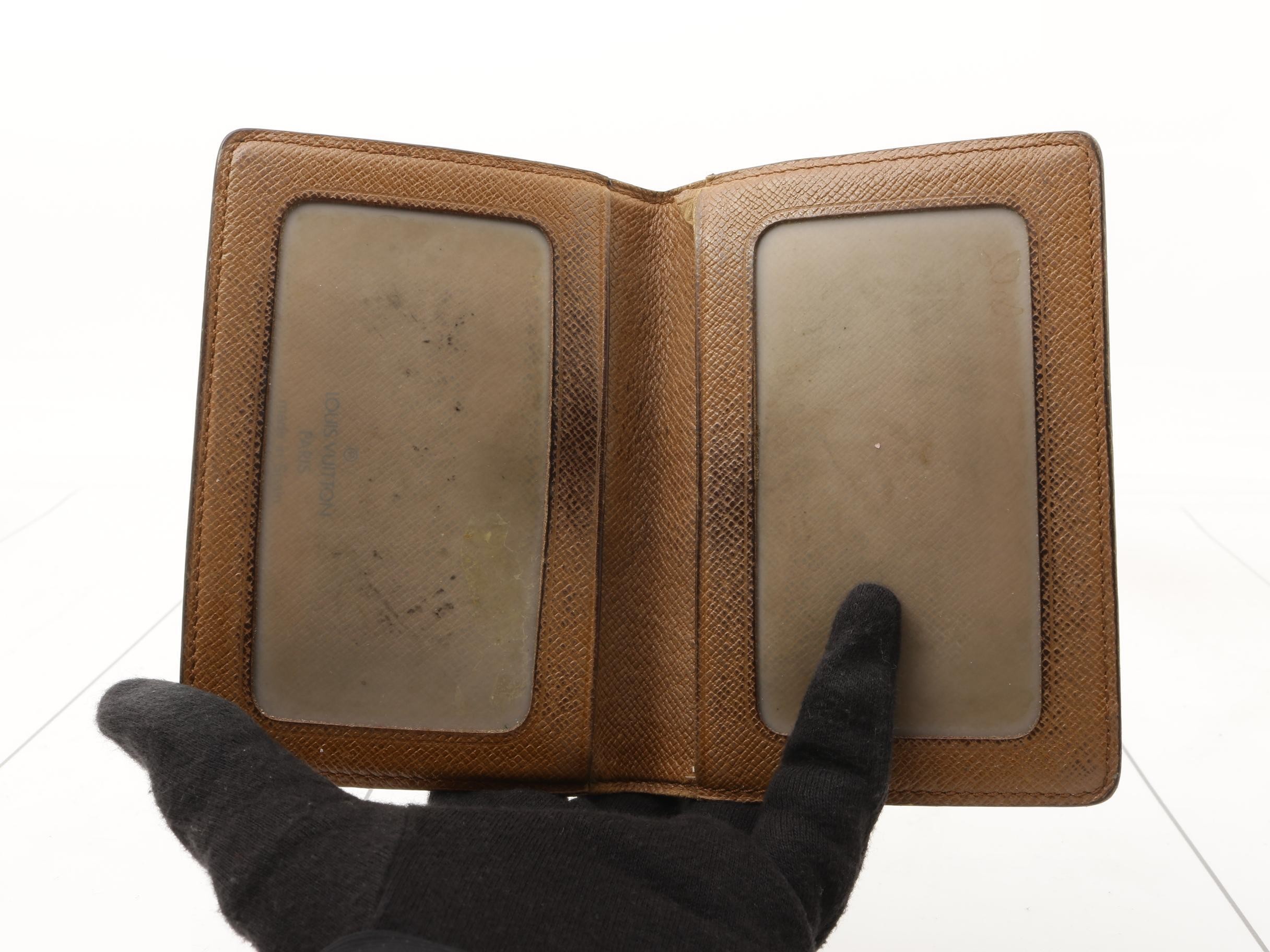 Card case — view 4
