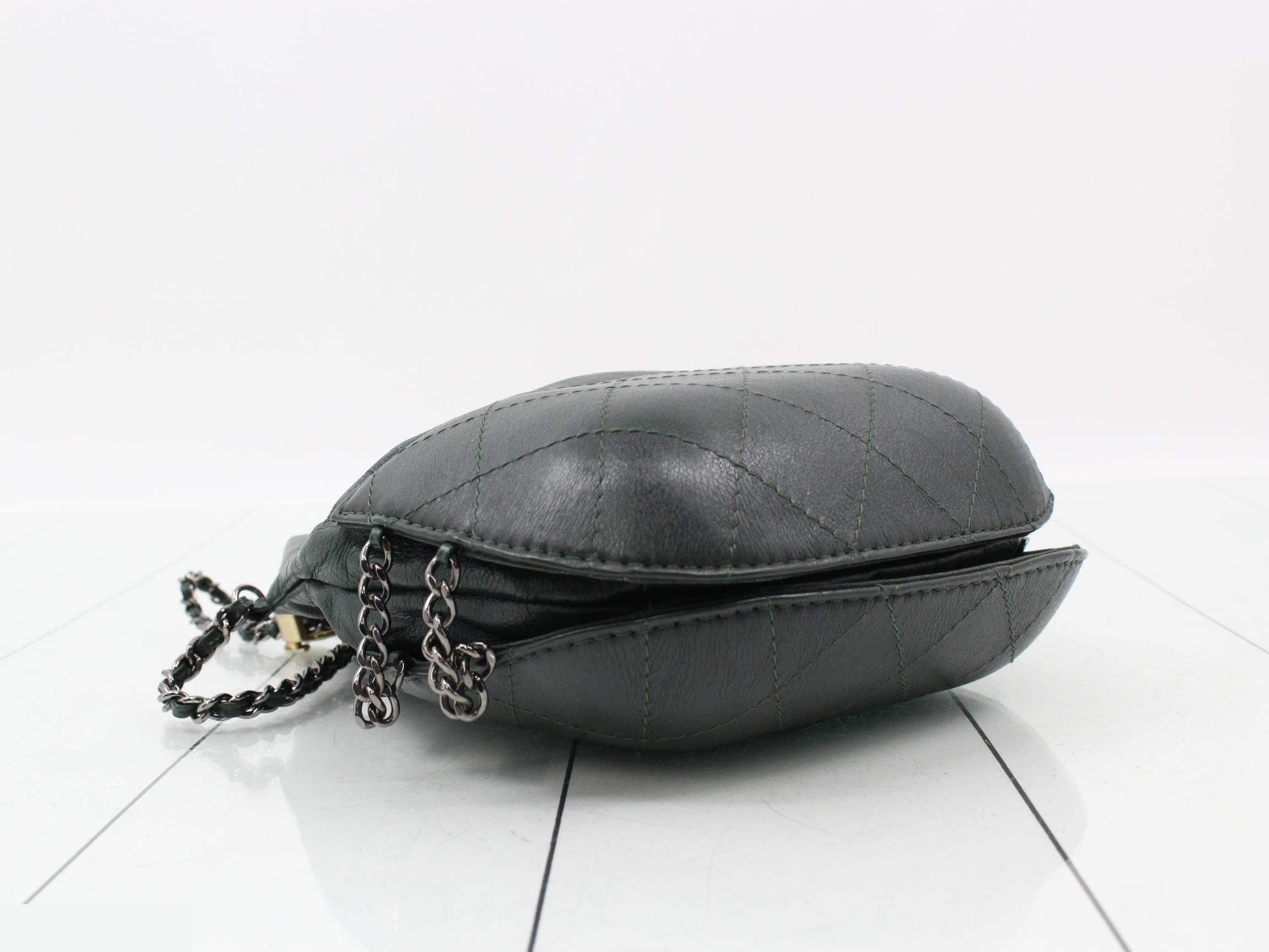 Leather Coco Mark drawstring chain shoulder bag, green — view 5