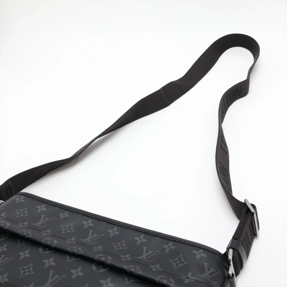 Monogram Eclipse Bussas Zip M45216 AR1200 Black — view 5