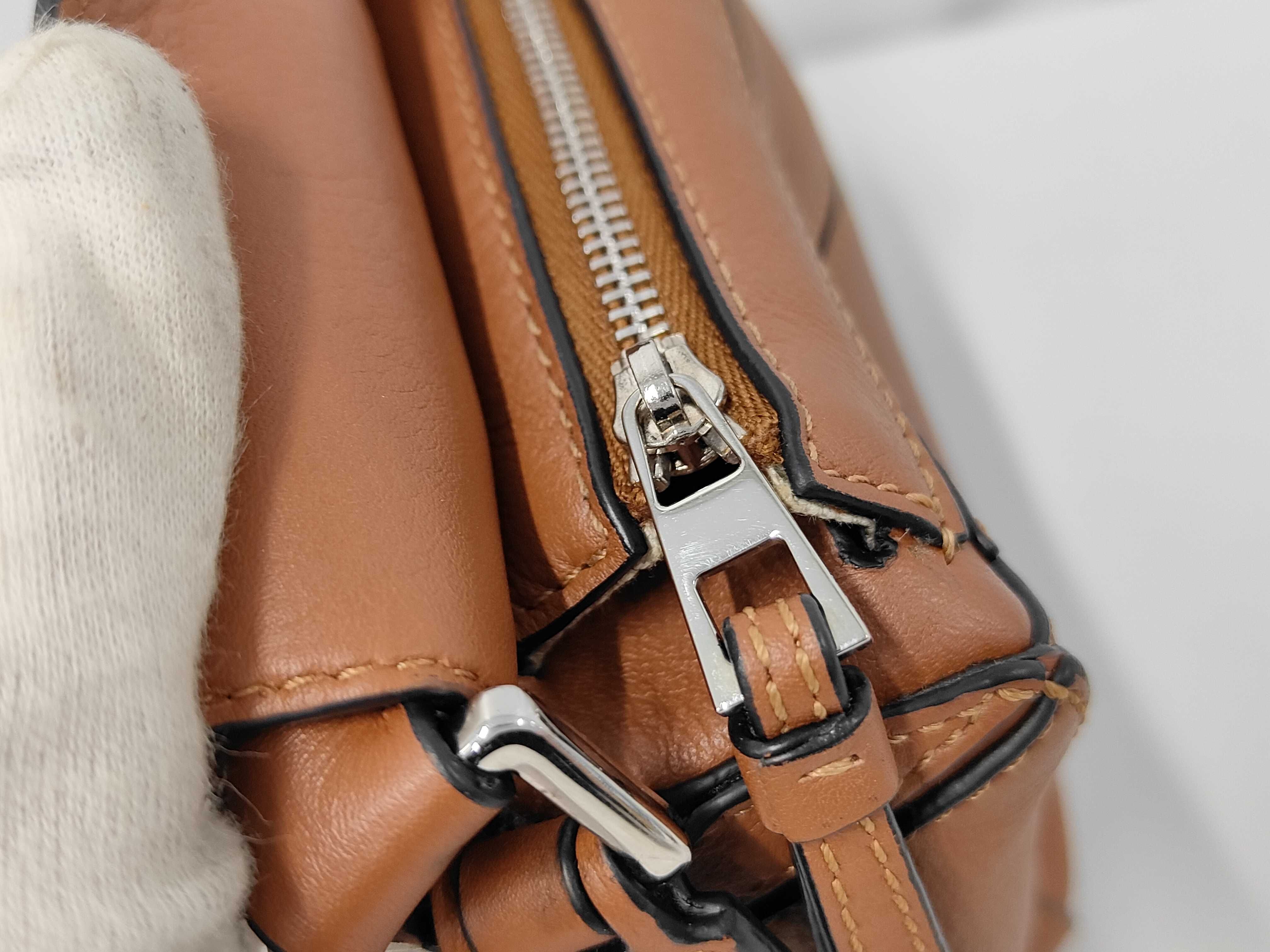 Puzzle Mini Handbag with Detachable Shoulder Strap and Zipper Closure. — view 8