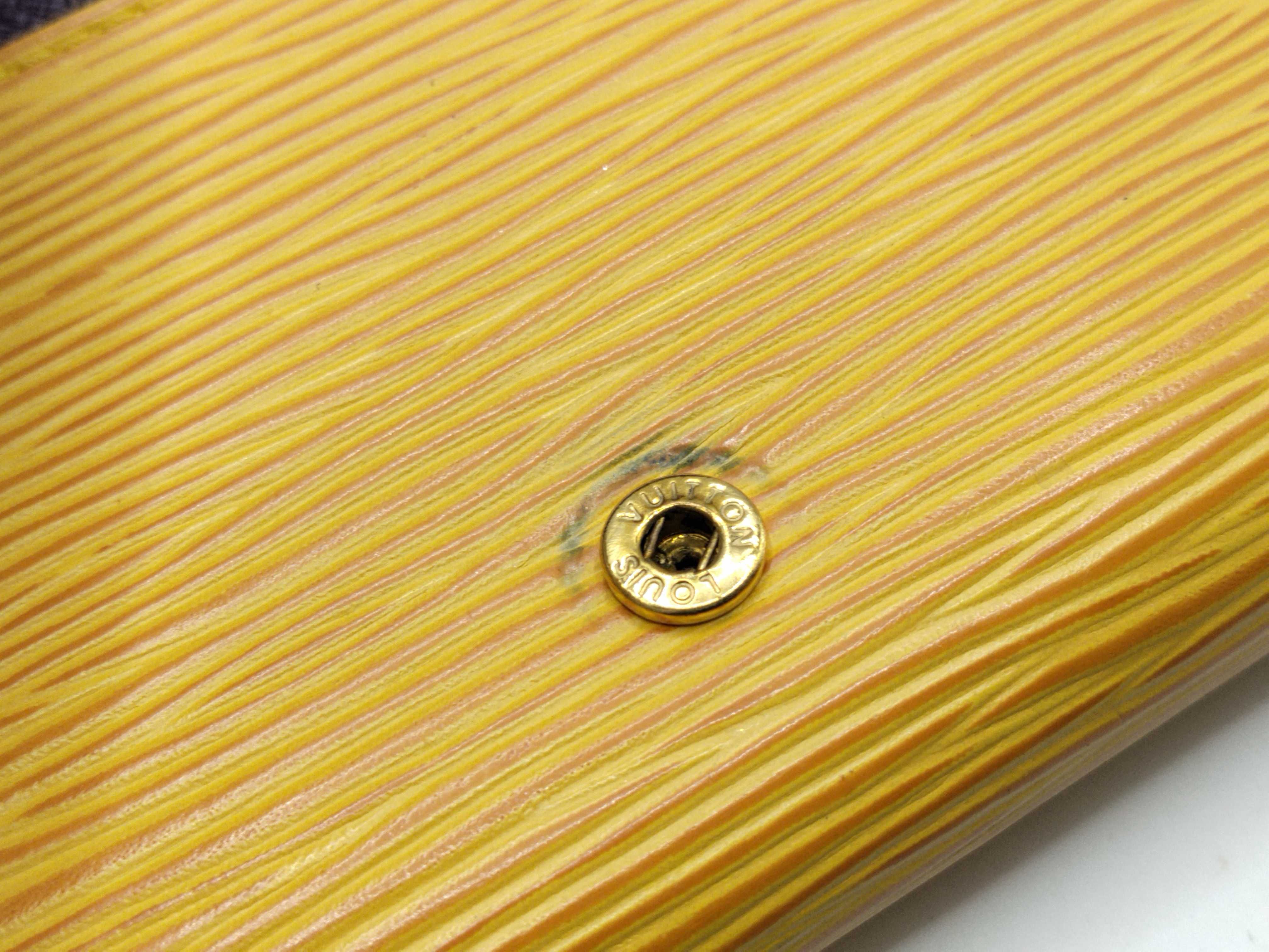 Epi Bi-fold Wallet, Yellow — view 11