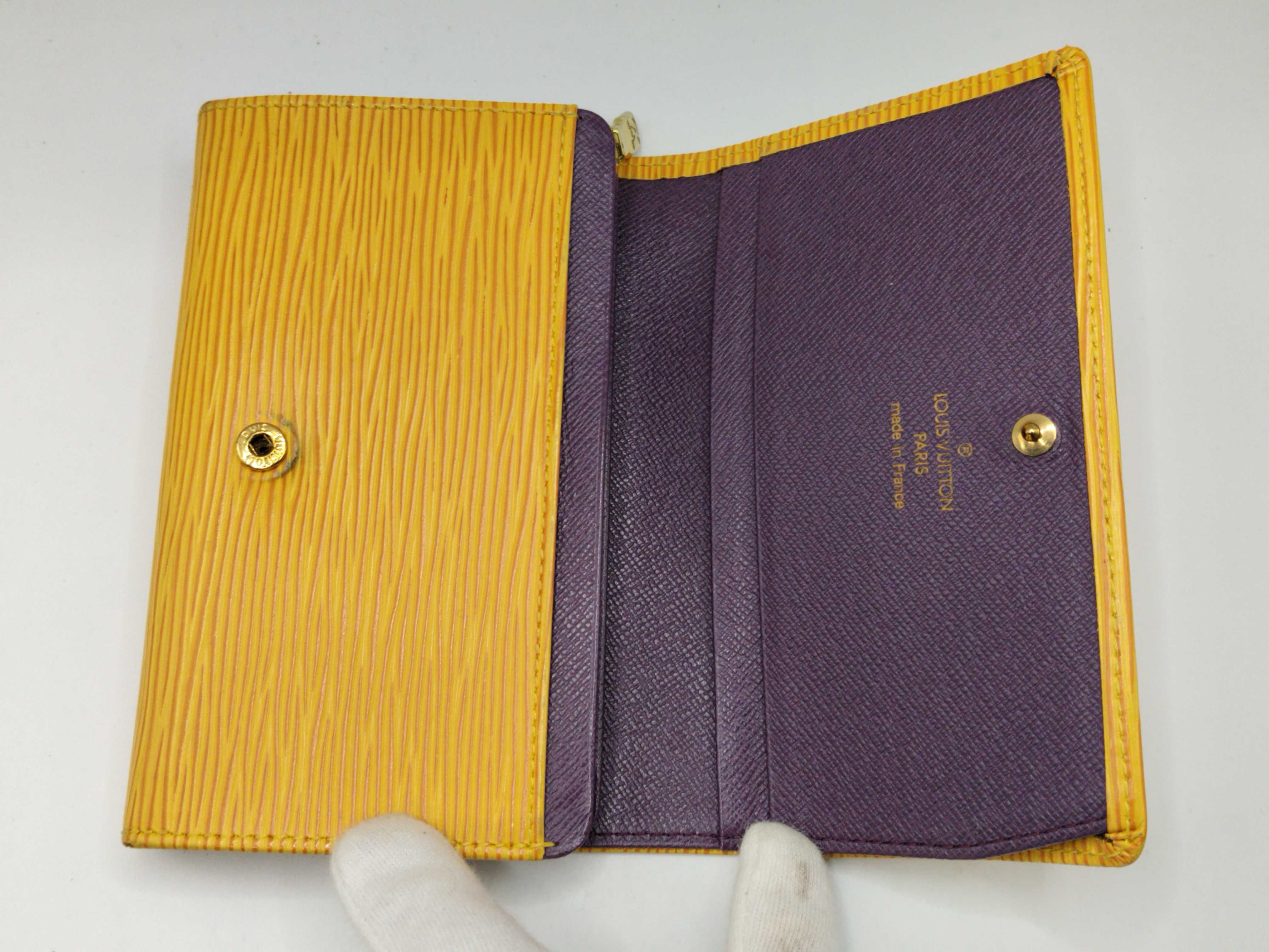 Epi Bi-fold Wallet, Yellow — view 6