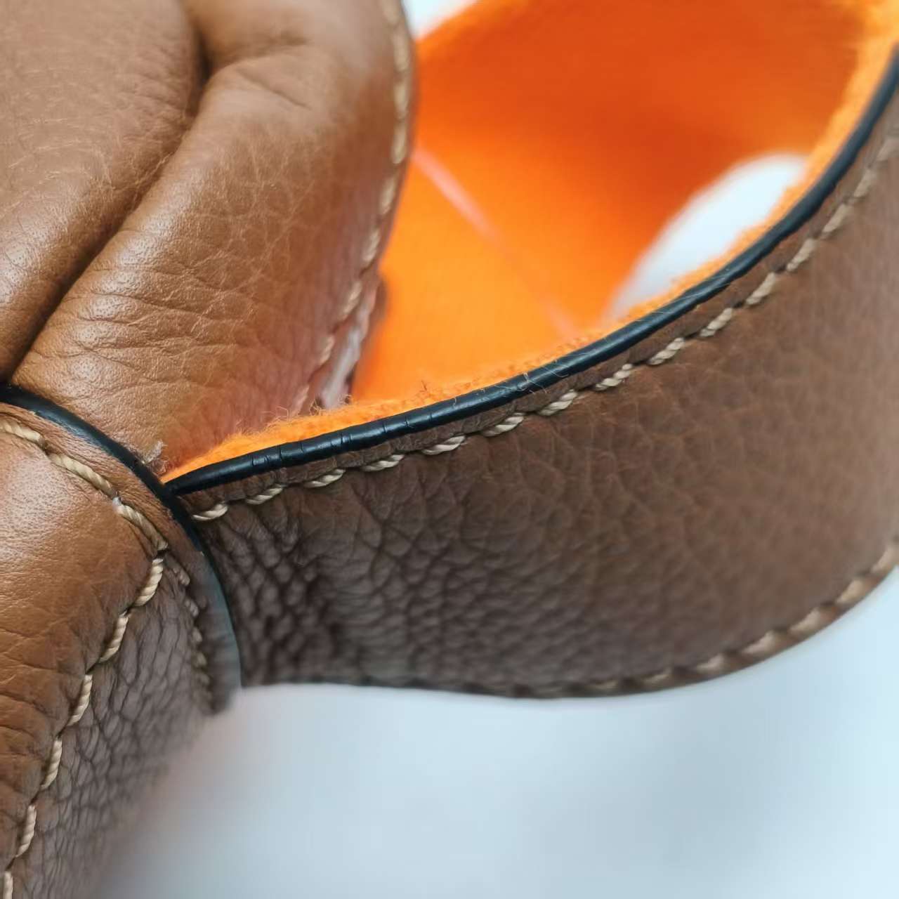 【*Shipped from China*】LOEWE Military Messenger Leather Shoulder Bag — view 11