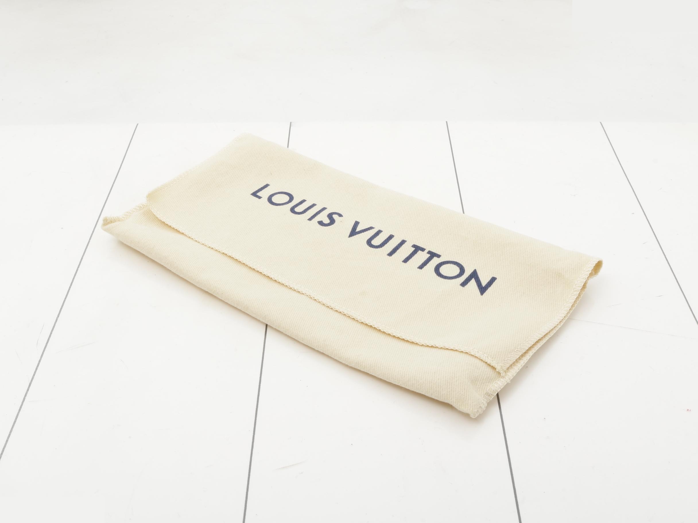 Reverse Zippy Wallet — view 5