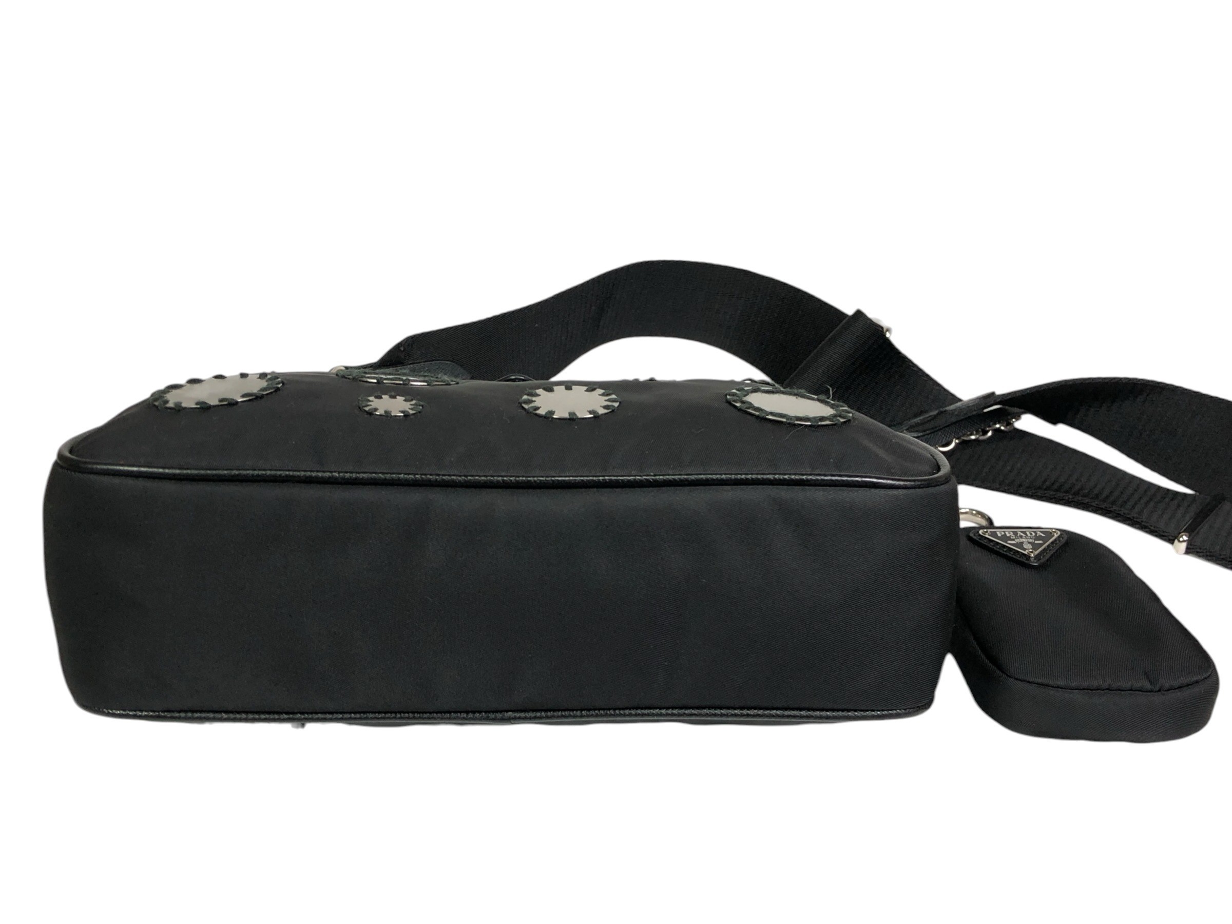 Re-Edition 2005 Shoulder Bag with Triangular Logo Plate — view 3