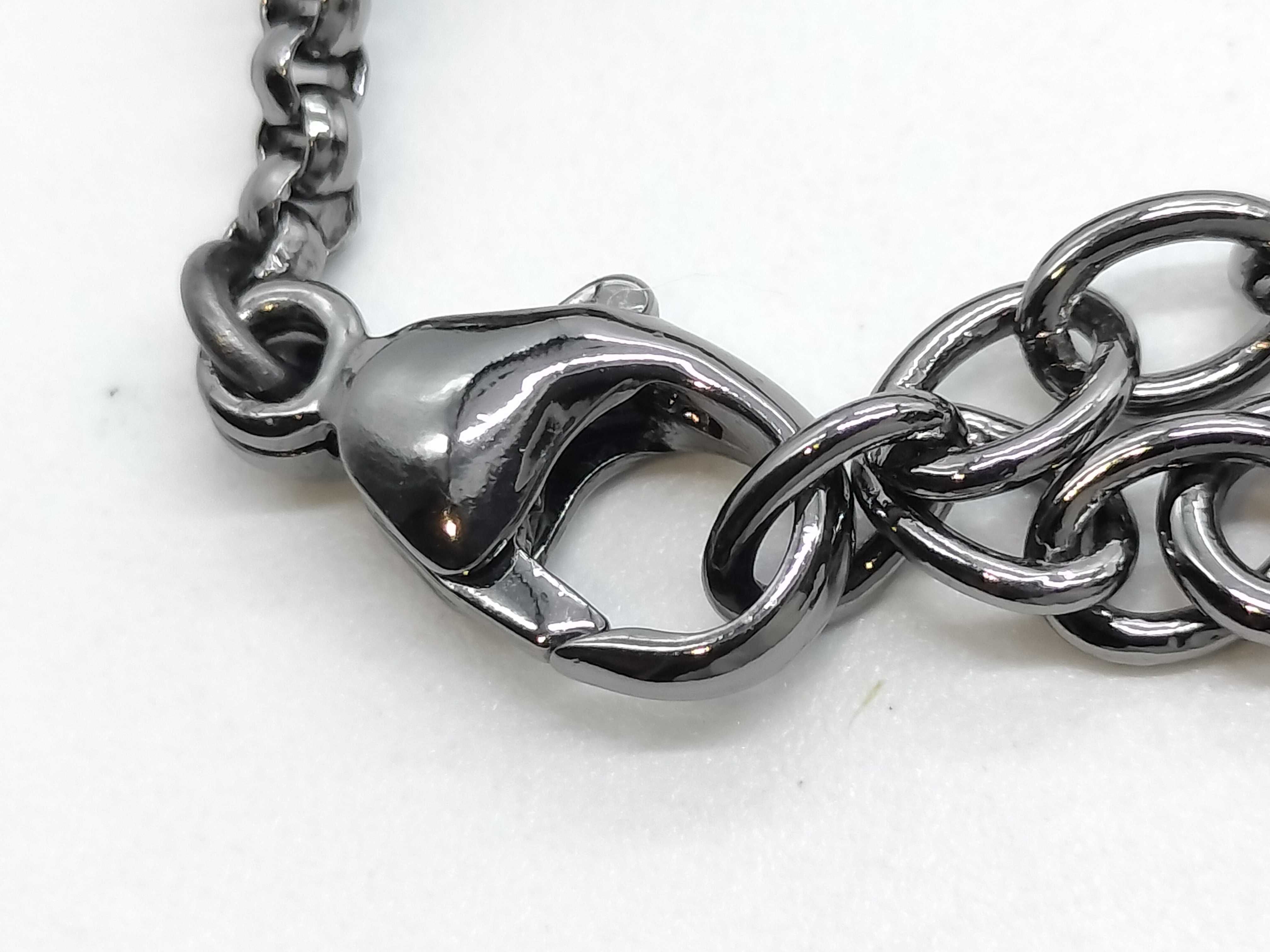 M0995A My LV Pearl Bracelet Bracelet/Bangle — view 7