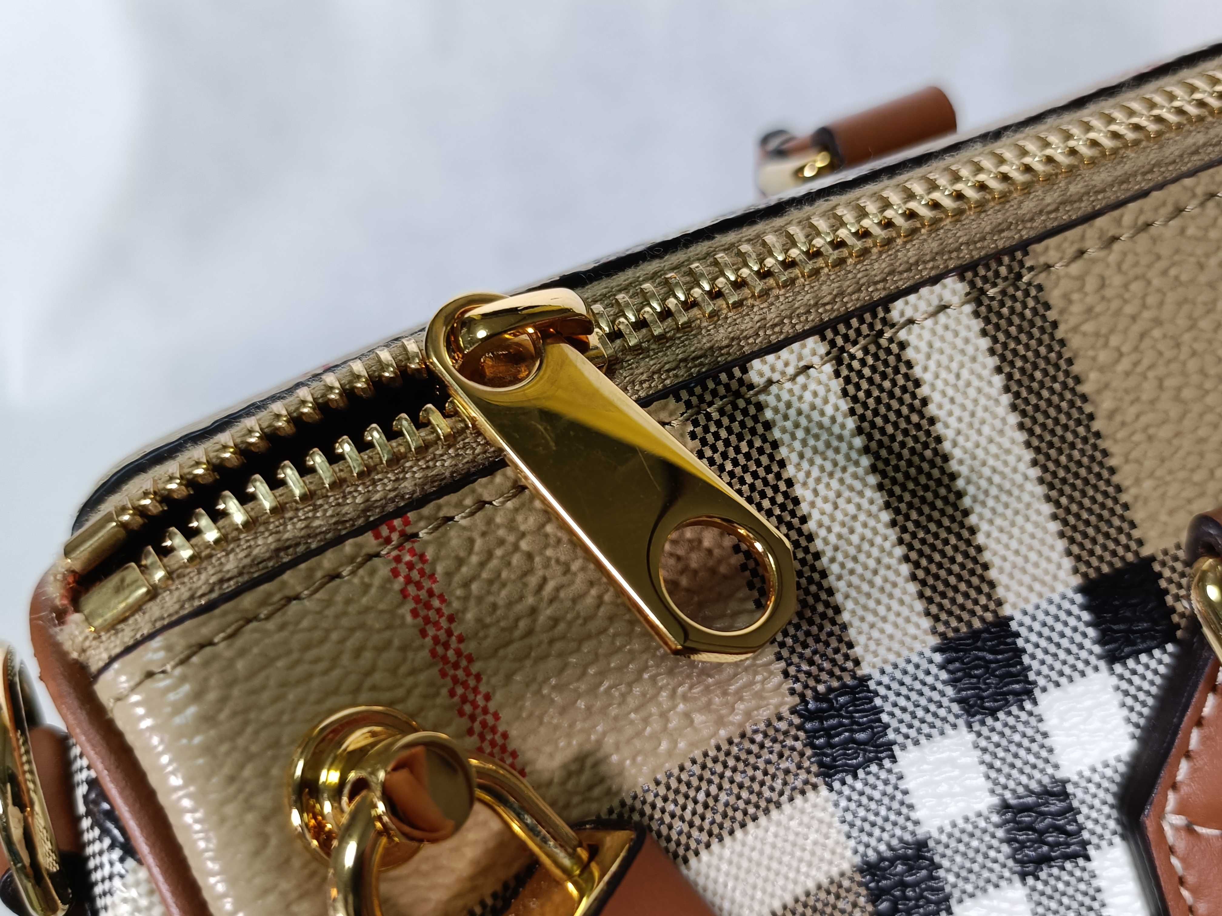 handbag — view 9
