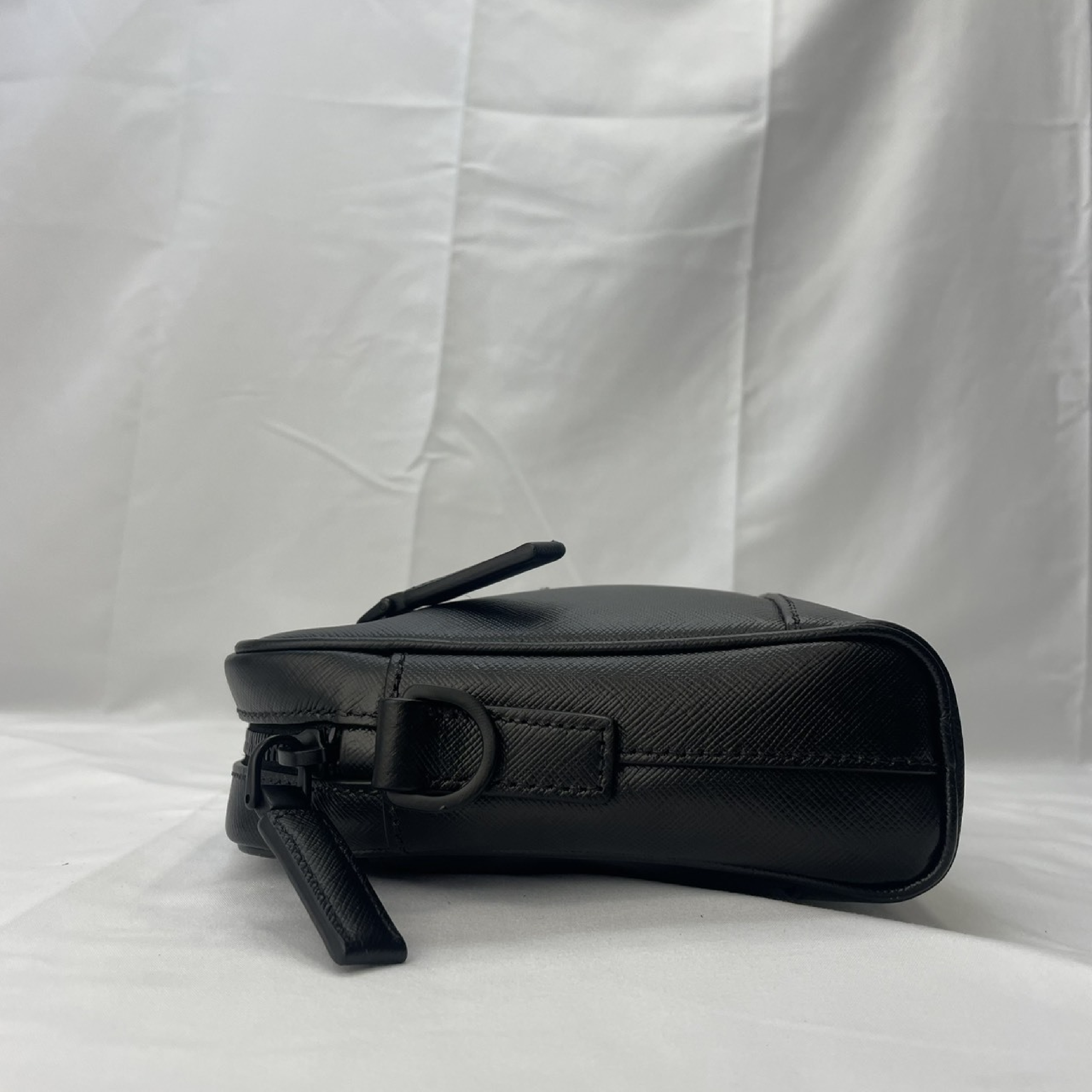 Shoulder Bag, Prada 2-way Clutch Bag 2VH063 SAFFIAN TRAVEL Black Shoulder Bag — view 5