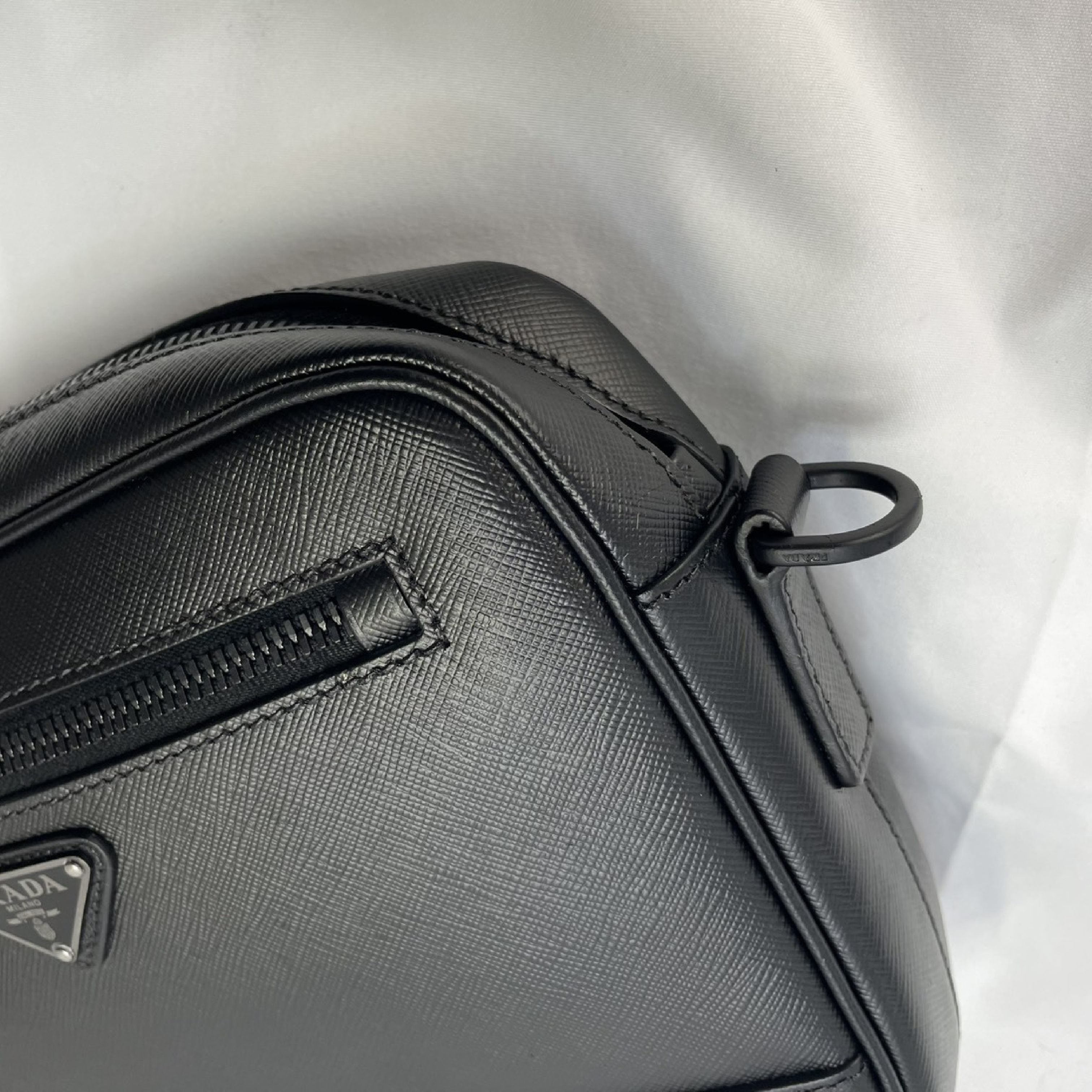 Shoulder Bag, Prada 2-way Clutch Bag 2VH063 SAFFIAN TRAVEL Black Shoulder Bag — view 9
