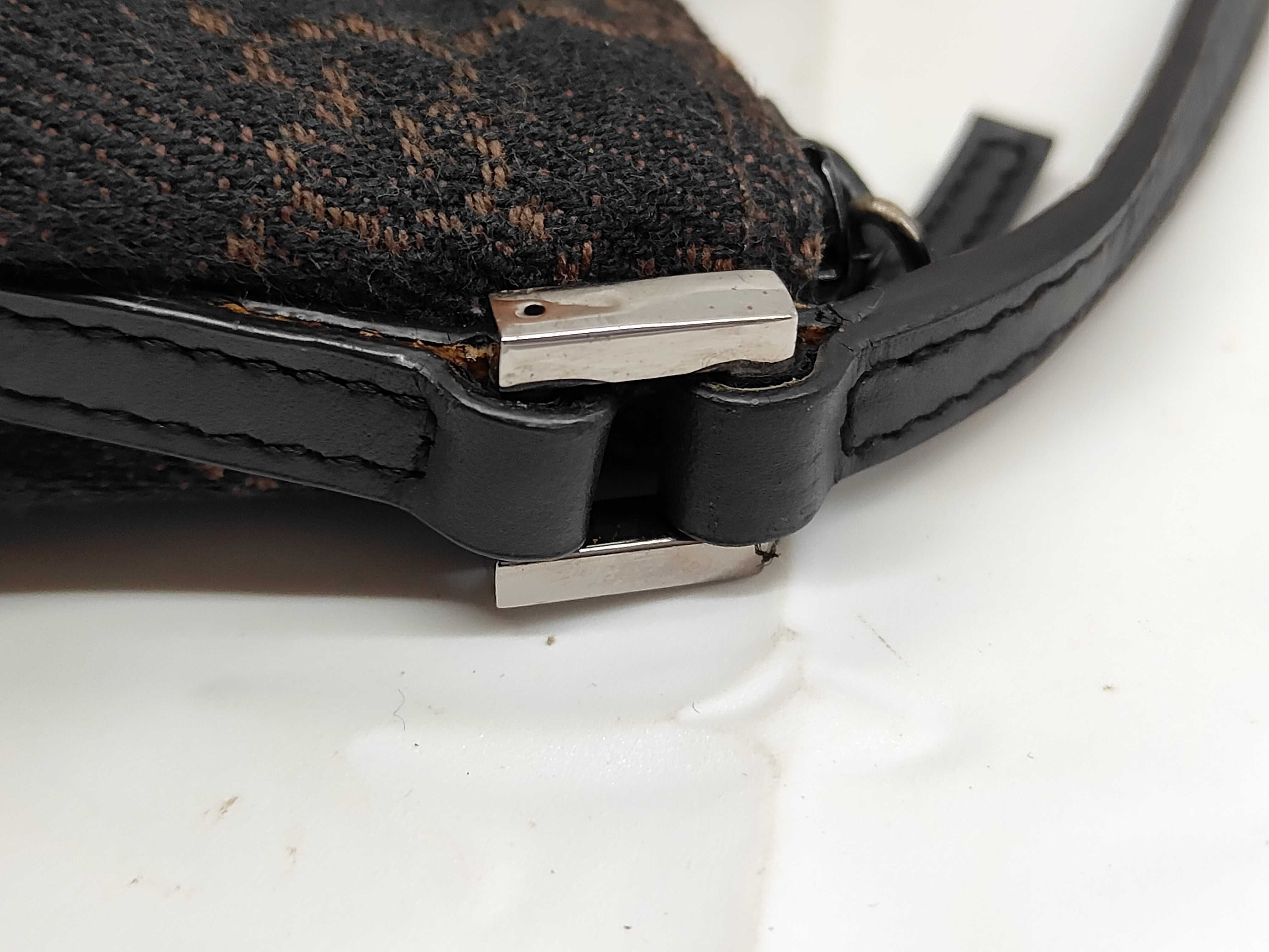 GG Canvas Boat Pochette Handbag — view 4