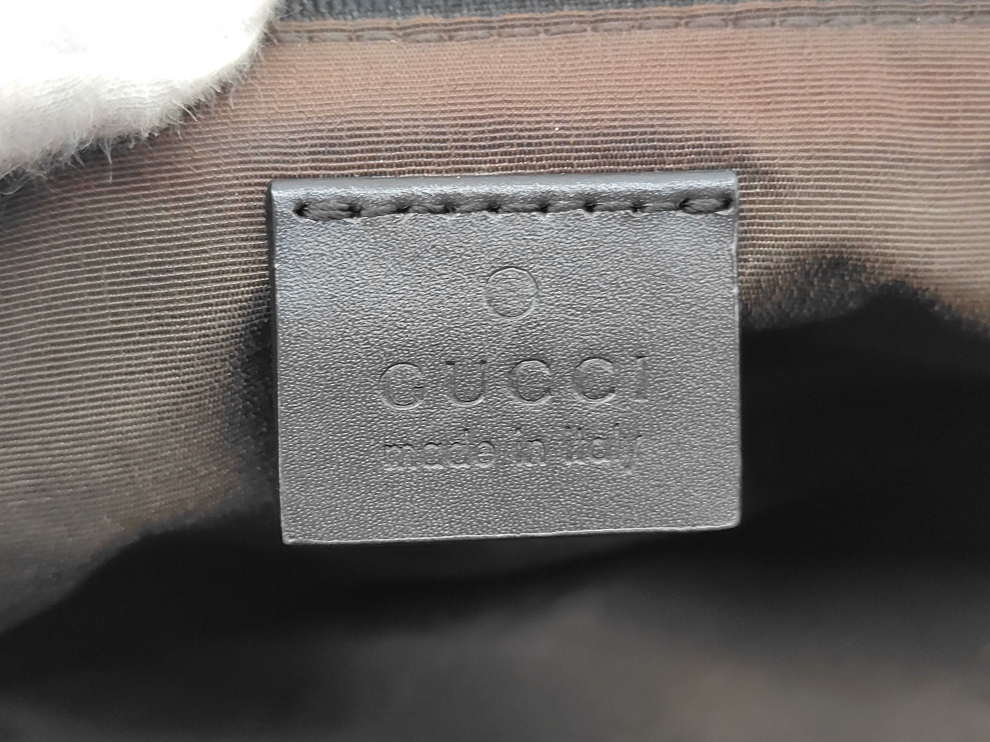 GG Canvas Boat Pochette Handbag — view 7