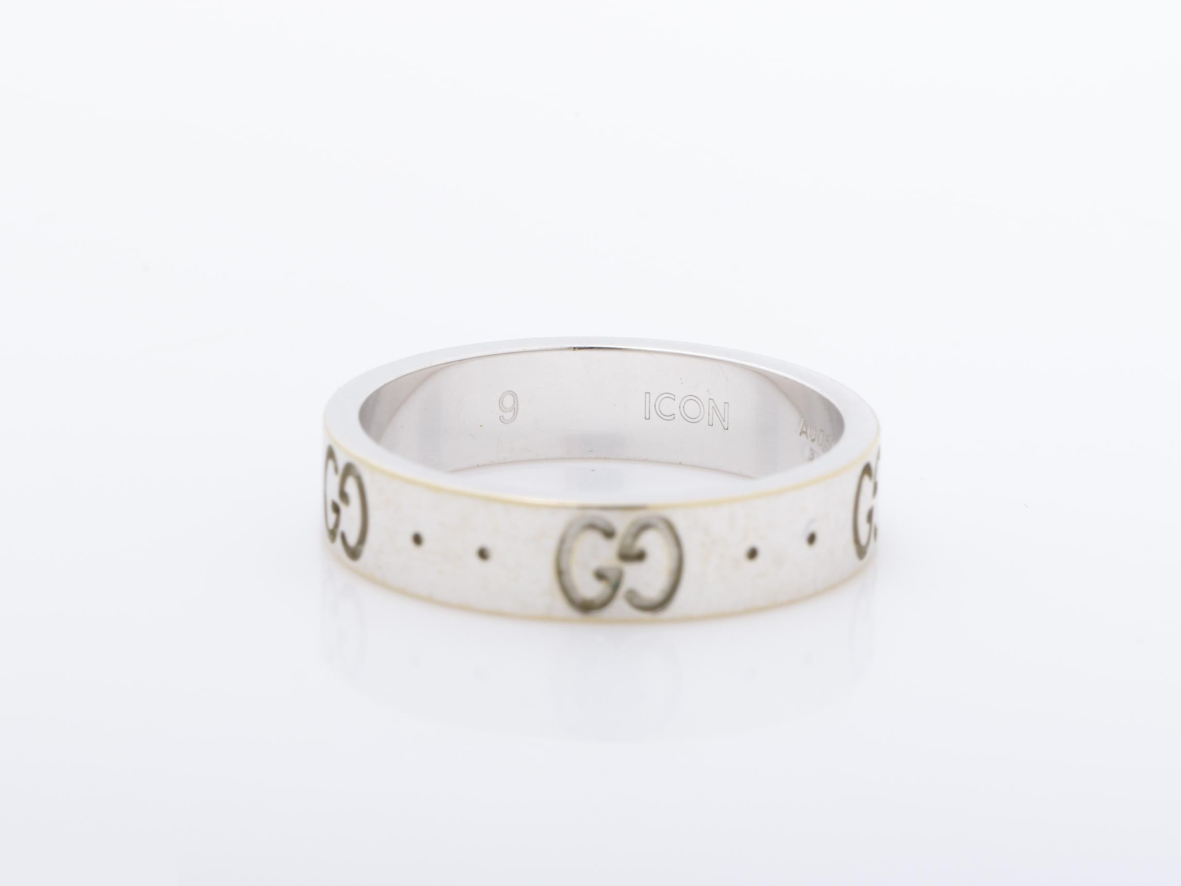 Icon Ring, 750WG, 3.6g, Size #9 — view 2