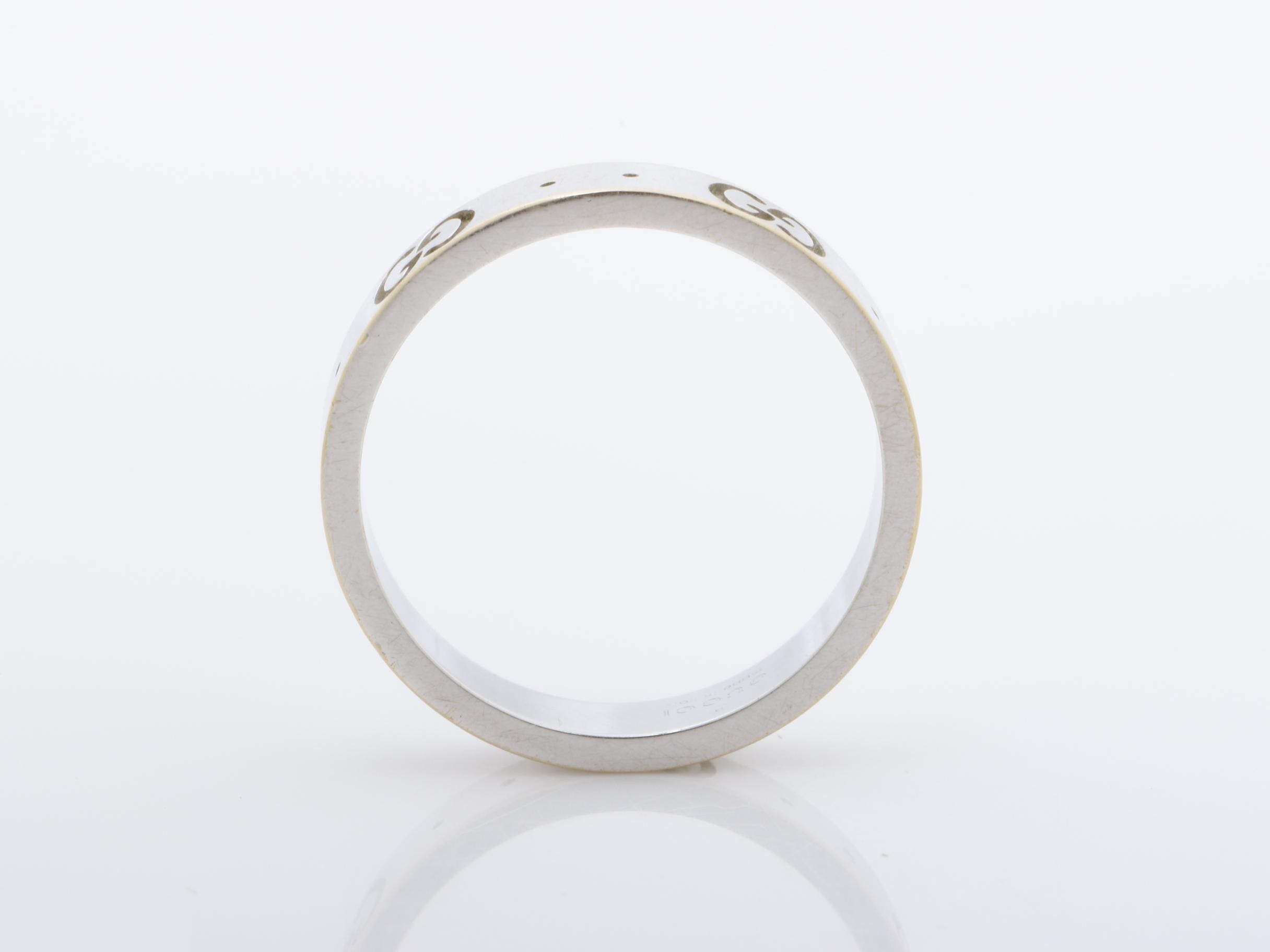 Icon Ring, 750WG, 3.6g, Size #9 — view 3