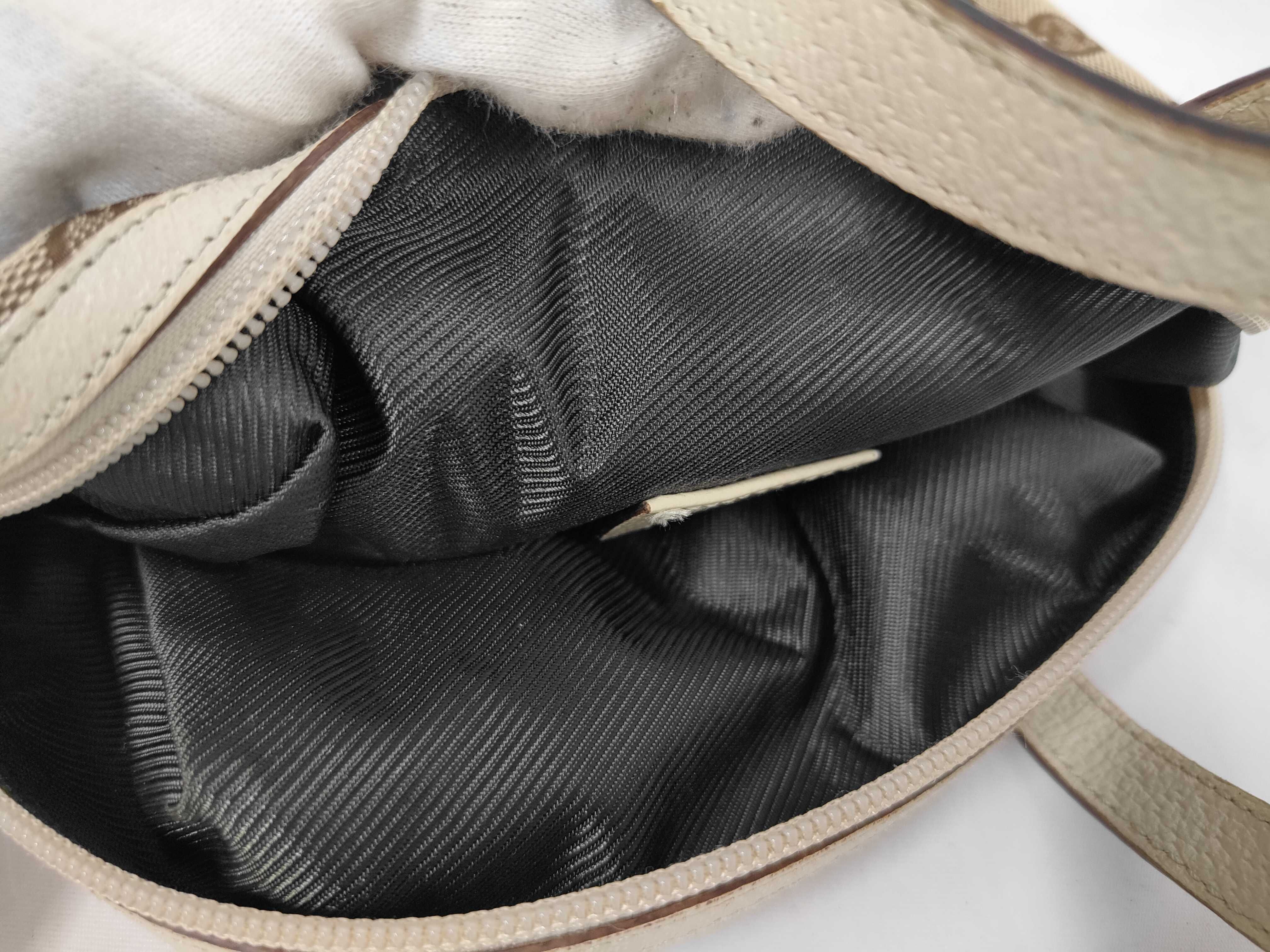 GG Canvas Handbag 124542 Handbag — view 11