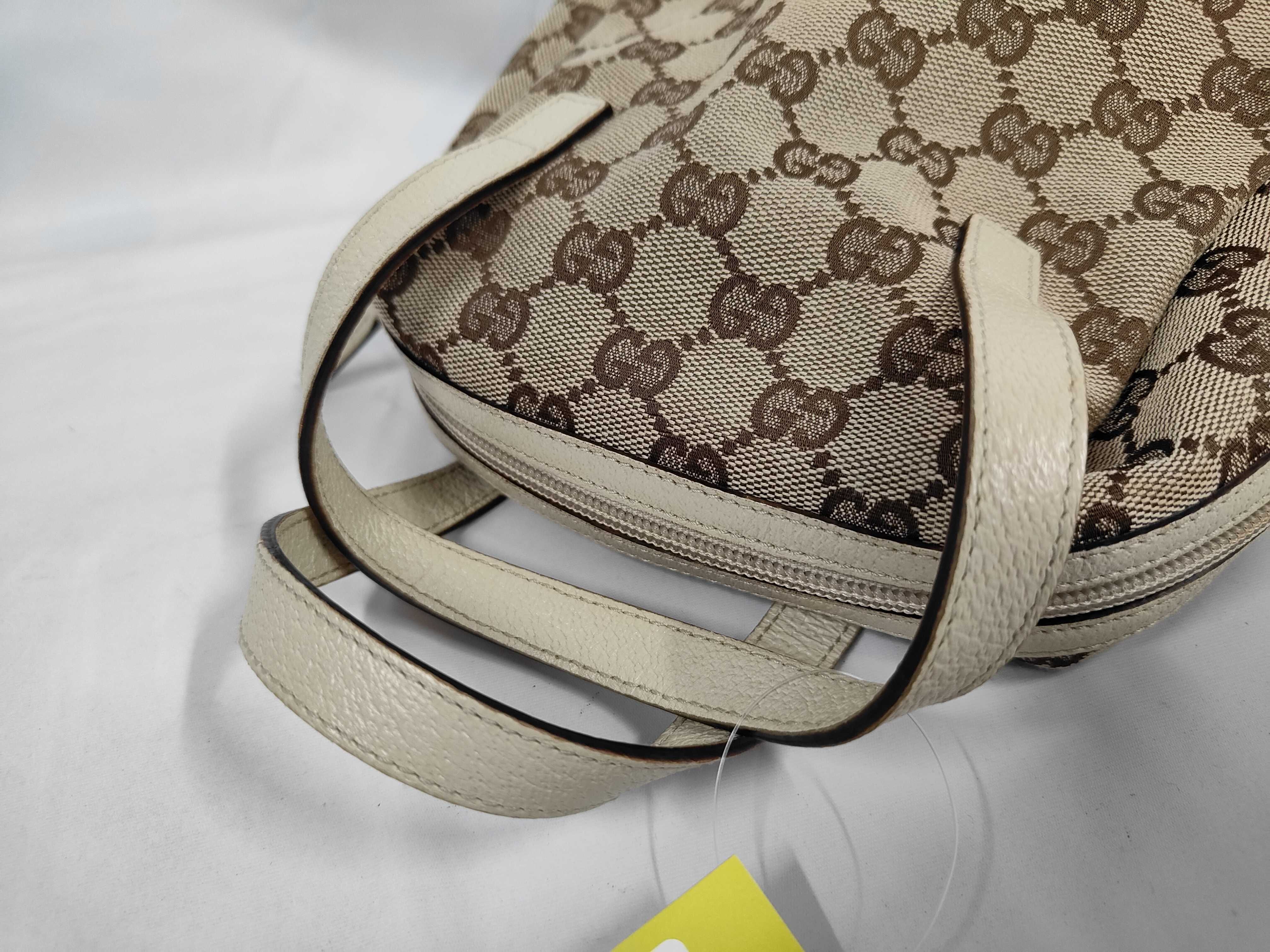 GG Canvas Handbag 124542 Handbag — view 5