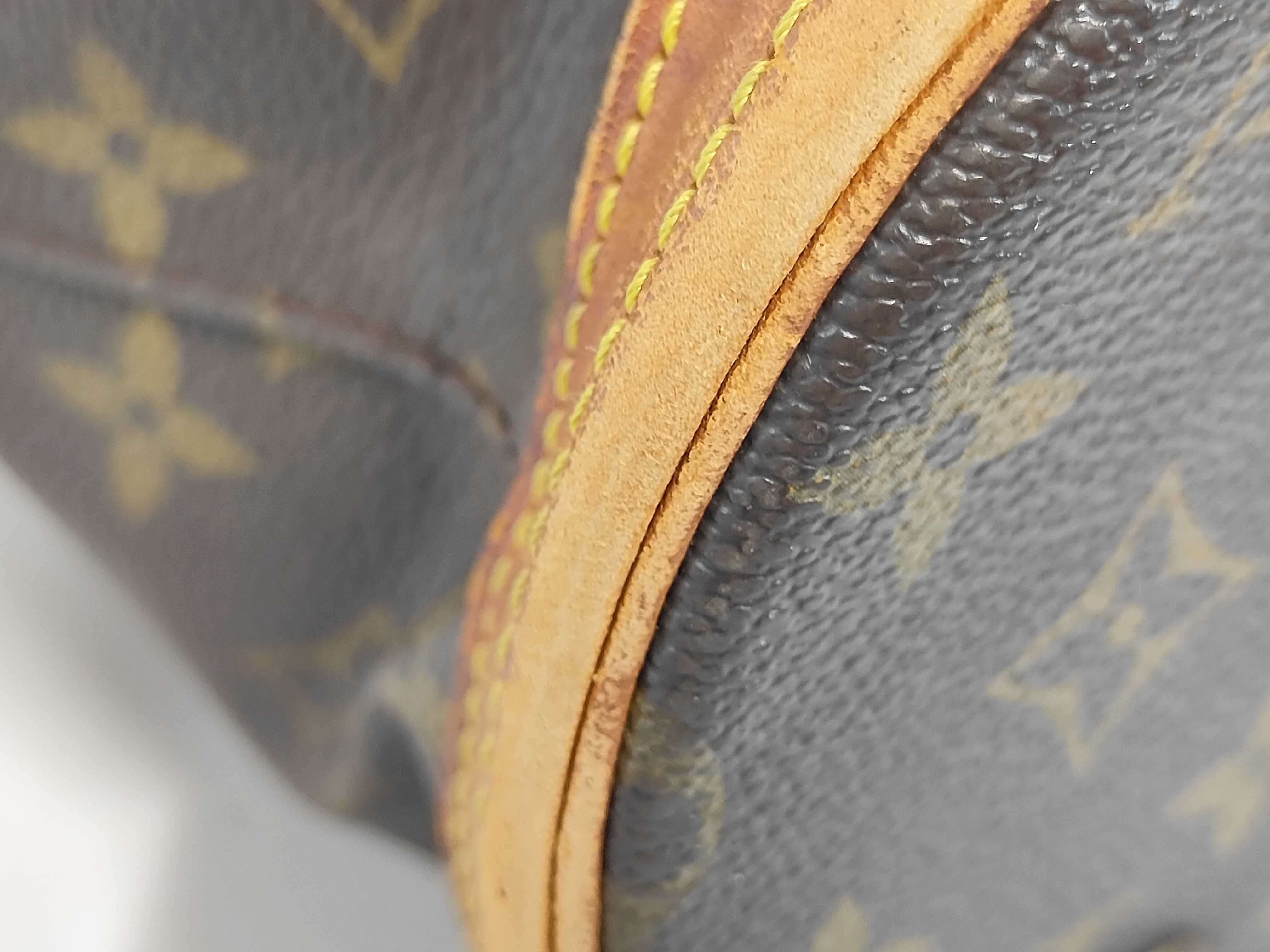 Monogram Bucket PM M42238 DK4077 Shoulder Bag — view 3