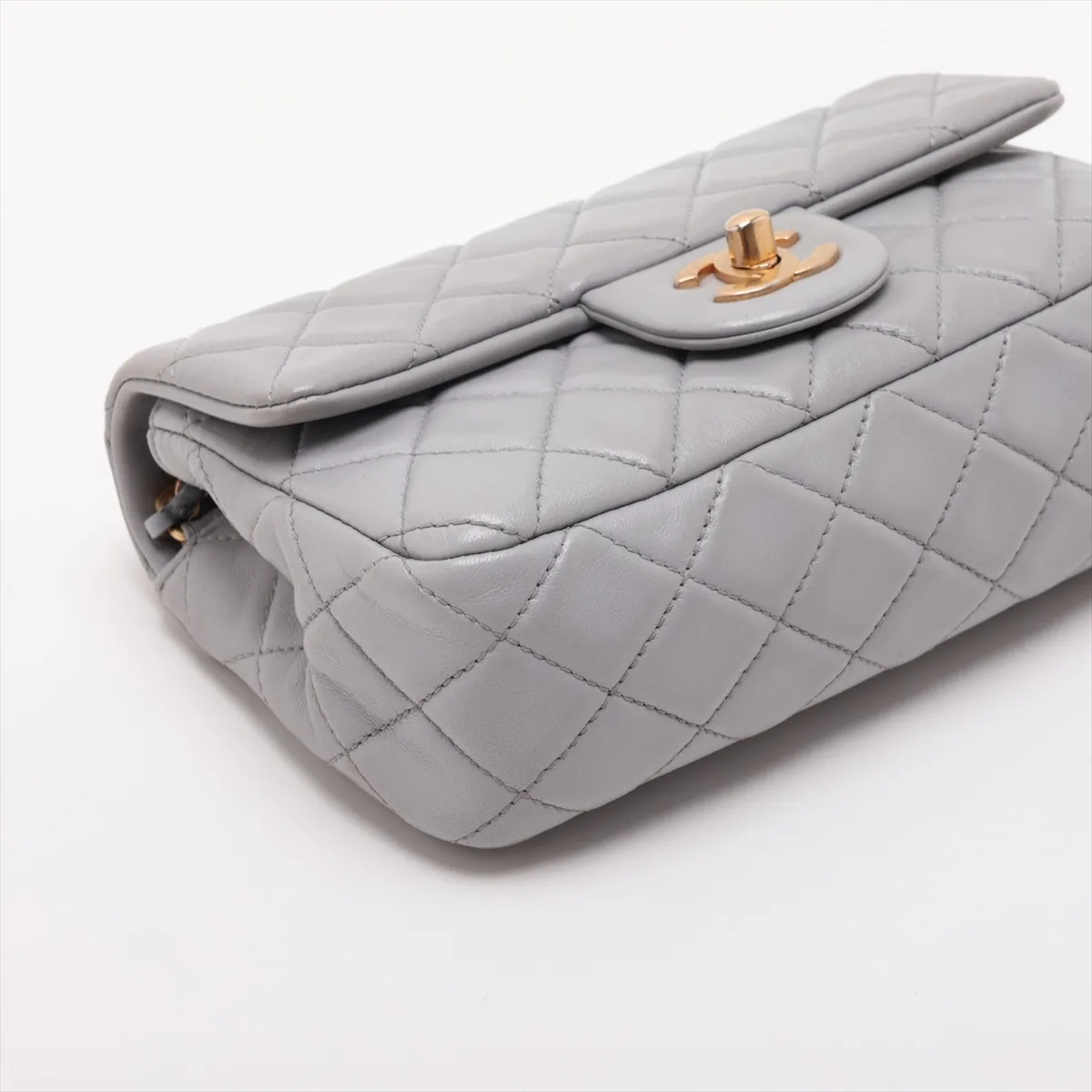 Mini Matelassé 20 Lambskin Chain Shoulder Bag, Coco Ball, Grey, Gold Hardware, A69900 — view 4