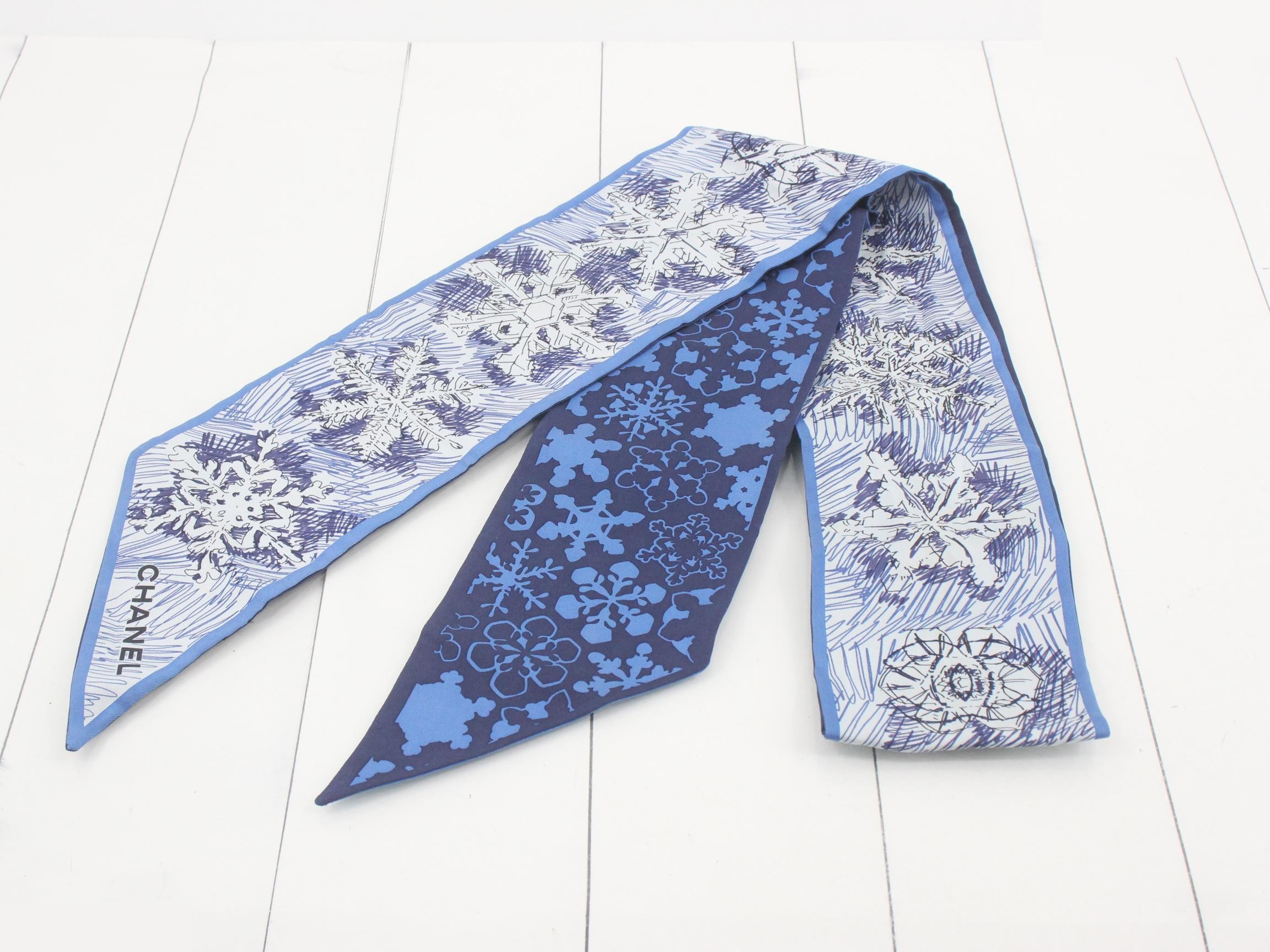 scarf, blue — view 2